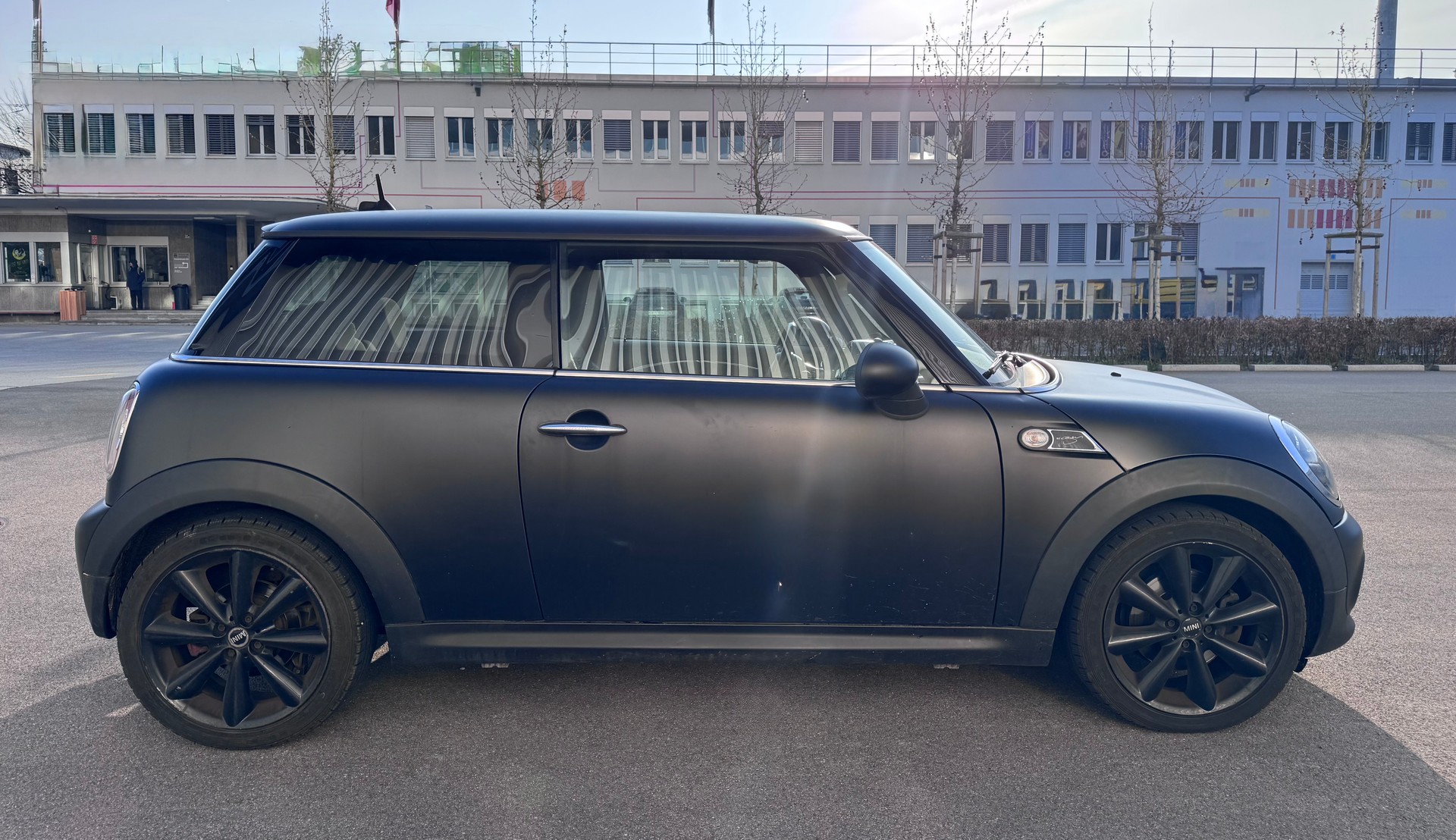 MINI Cooper-image-1