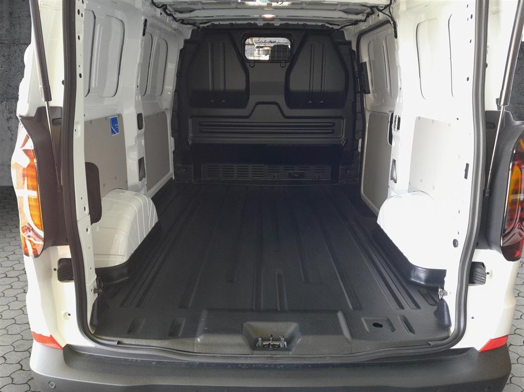 VW e-Transporter 70 kWh-image-12