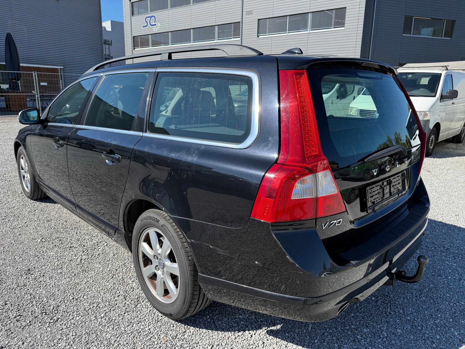 VOLVO V70 D5 AWD Momentum Geartronic-image-2