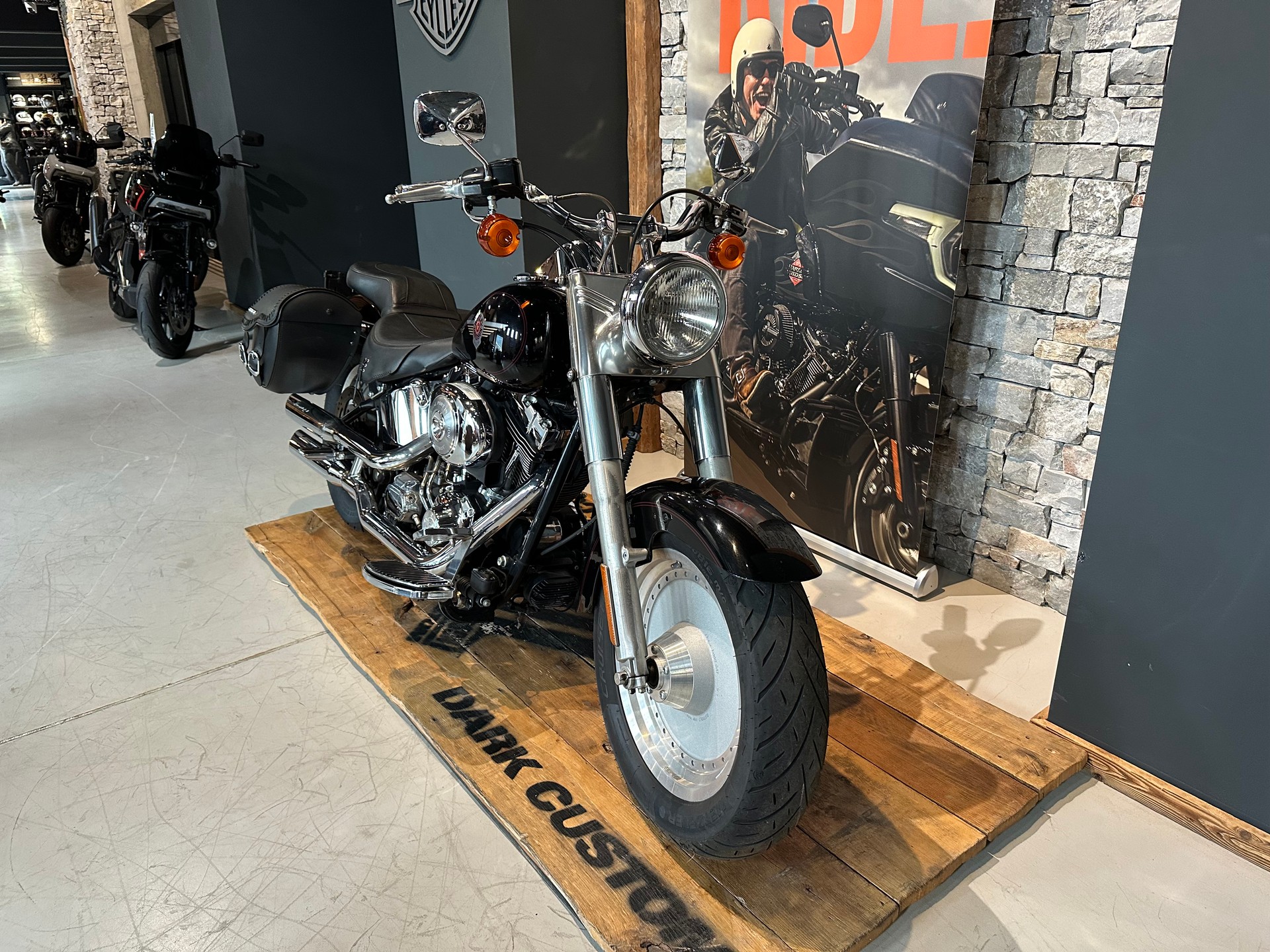 HARLEY-DAVIDSON FLSTF-I Fat Boy-showroom-element-1