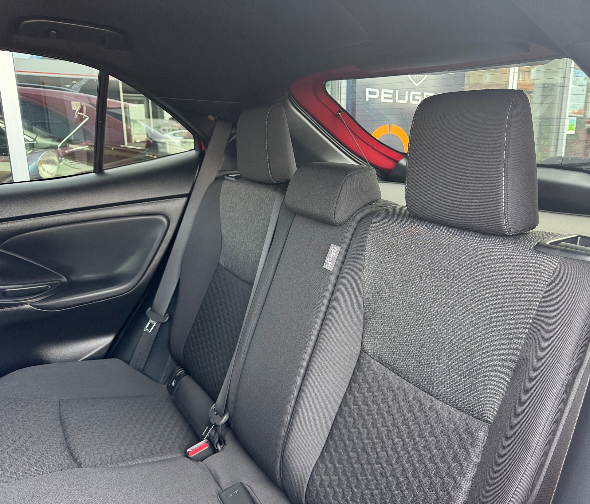 TOYOTA Yaris Cross 1.5 Trend e-CVT-image-12