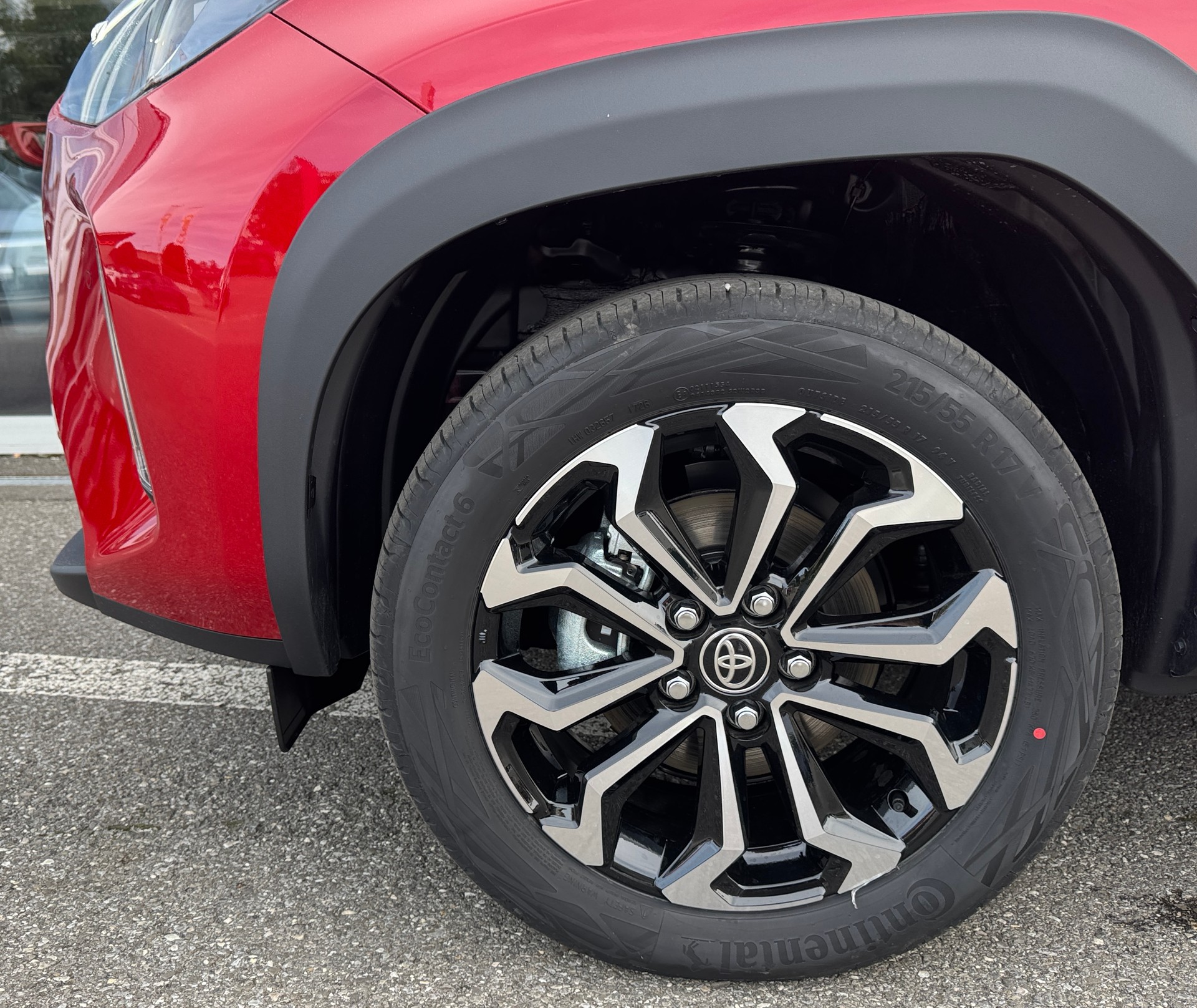 TOYOTA Yaris Cross 1.5 Trend e-CVT-image-4