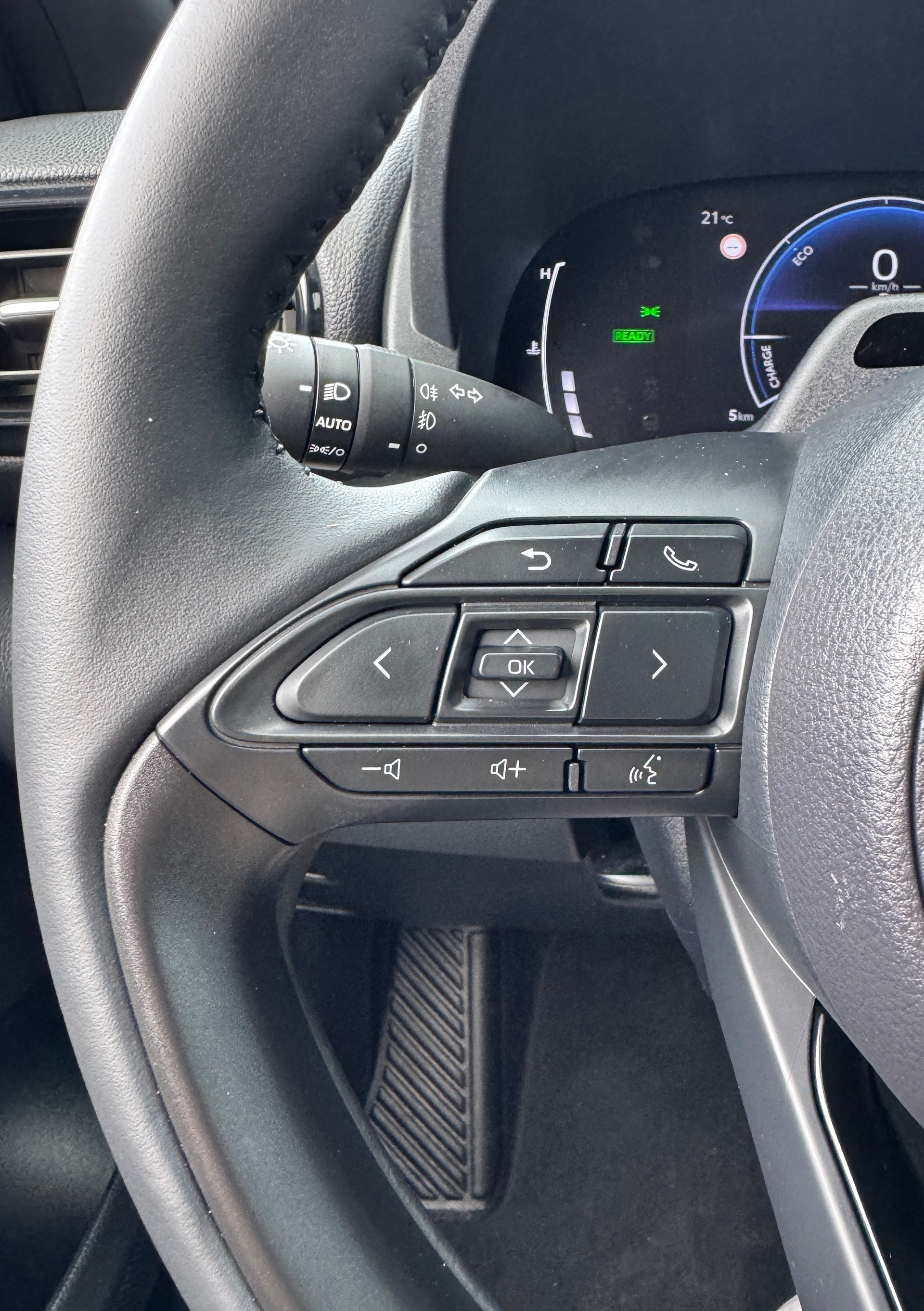 TOYOTA Yaris Cross 1.5 Trend e-CVT-image-22