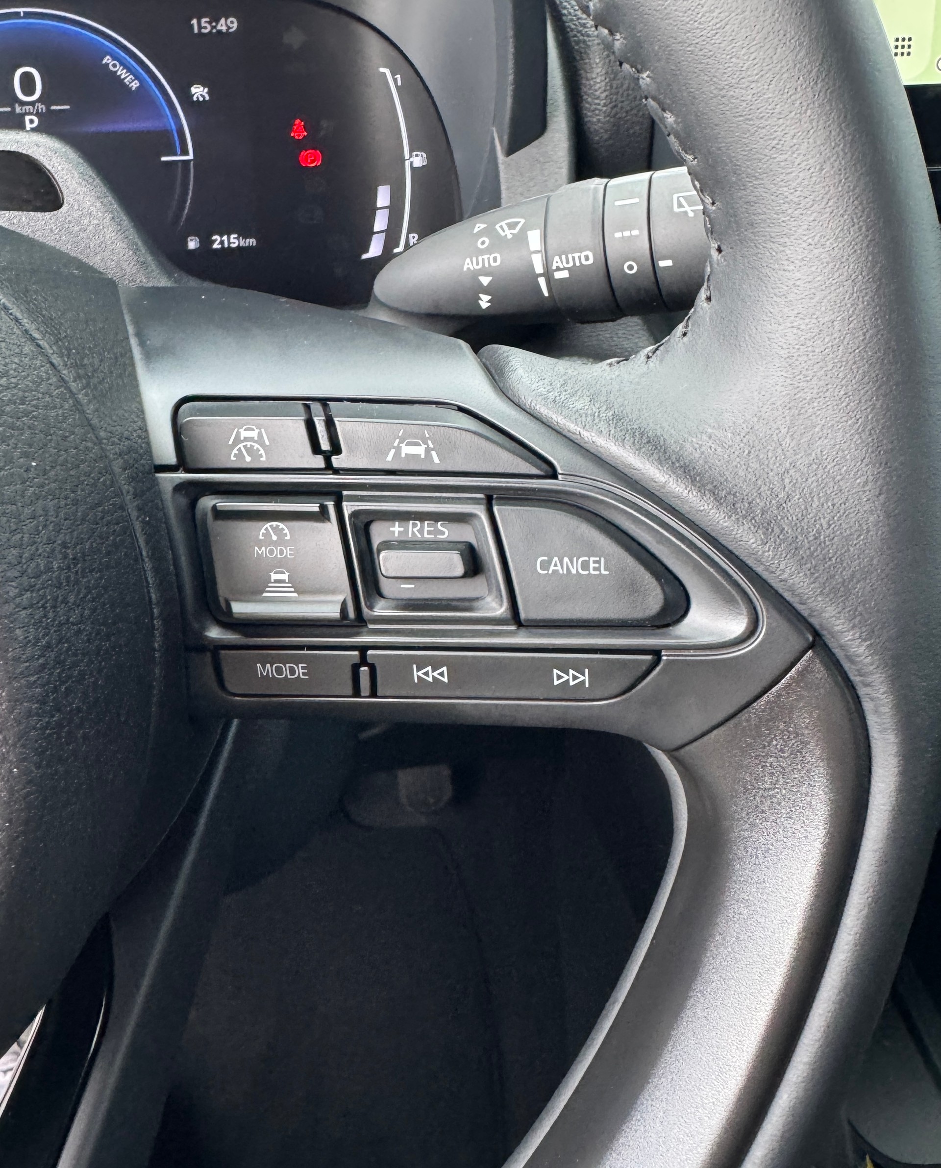 TOYOTA Yaris Cross 1.5 Trend e-CVT-image-23