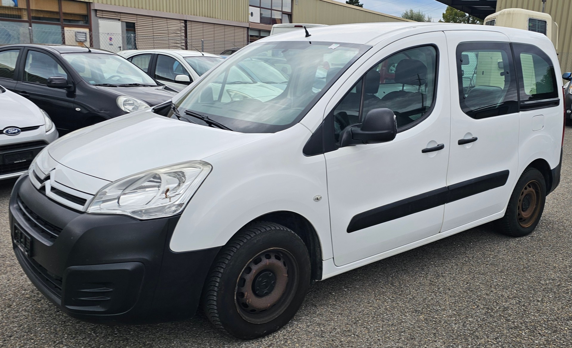 CITROEN Berlingo 1.6 VTi 98 Business-image-0