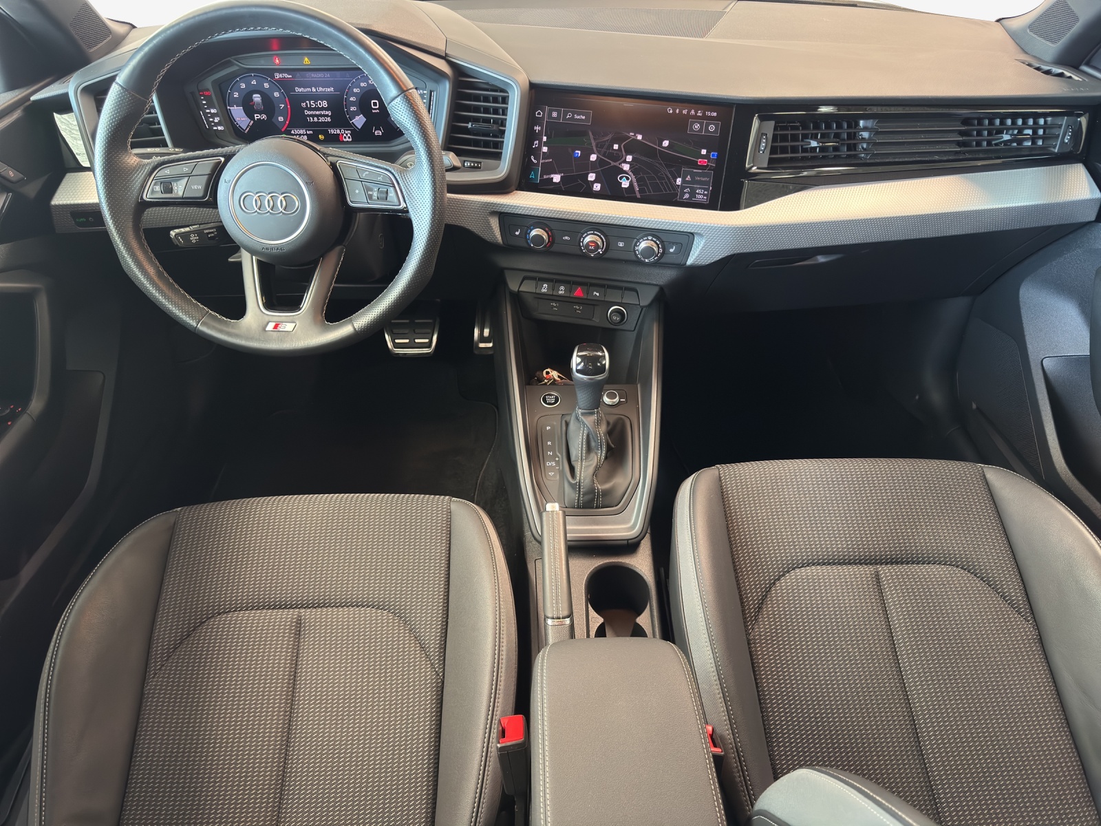 AUDI A1 Sportback 30 TFSI S Line Attraction S-tronic-image-8