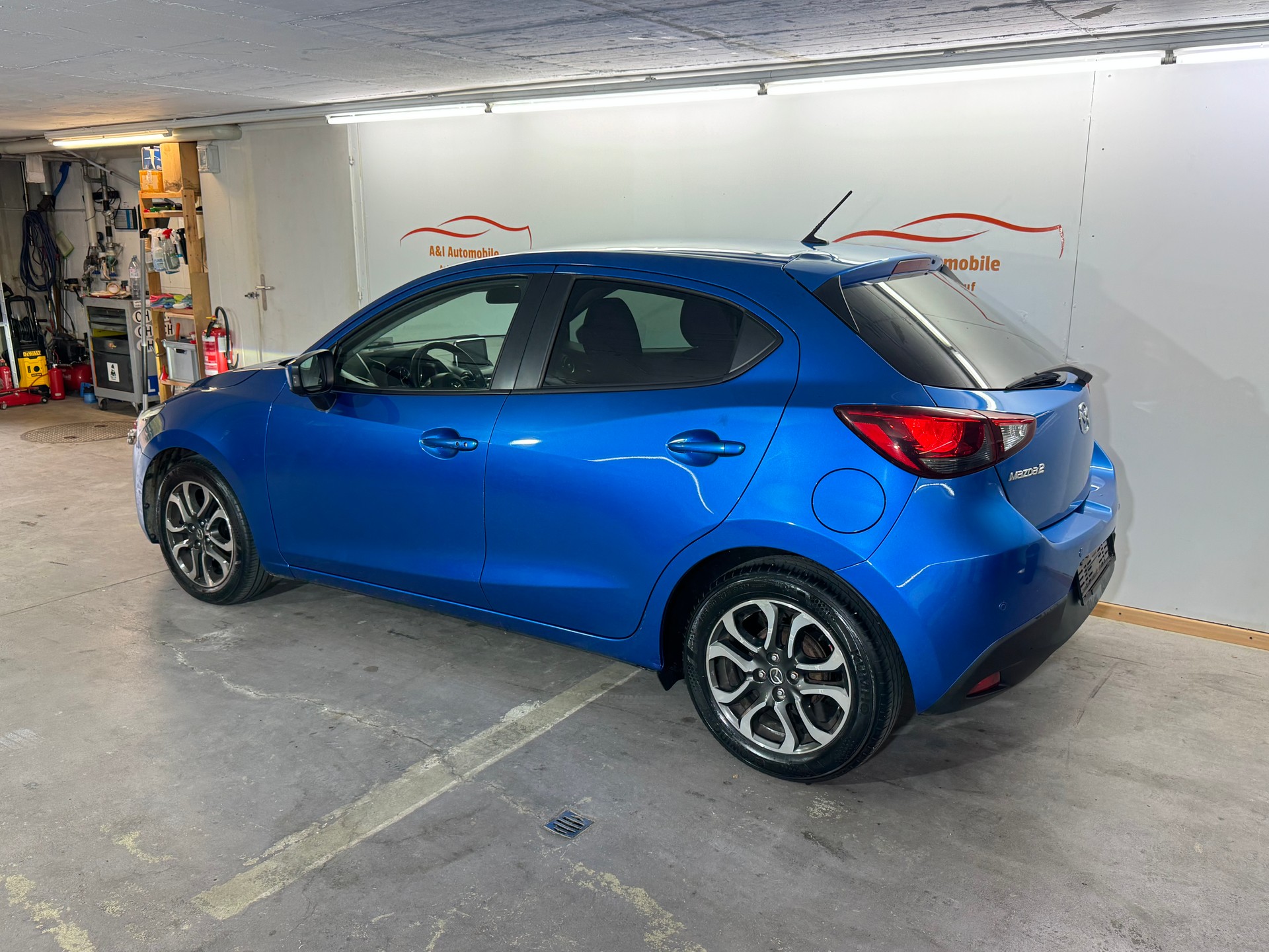 MAZDA 2 1.5 CD 16V Skyactiv-D Ambition-image-2