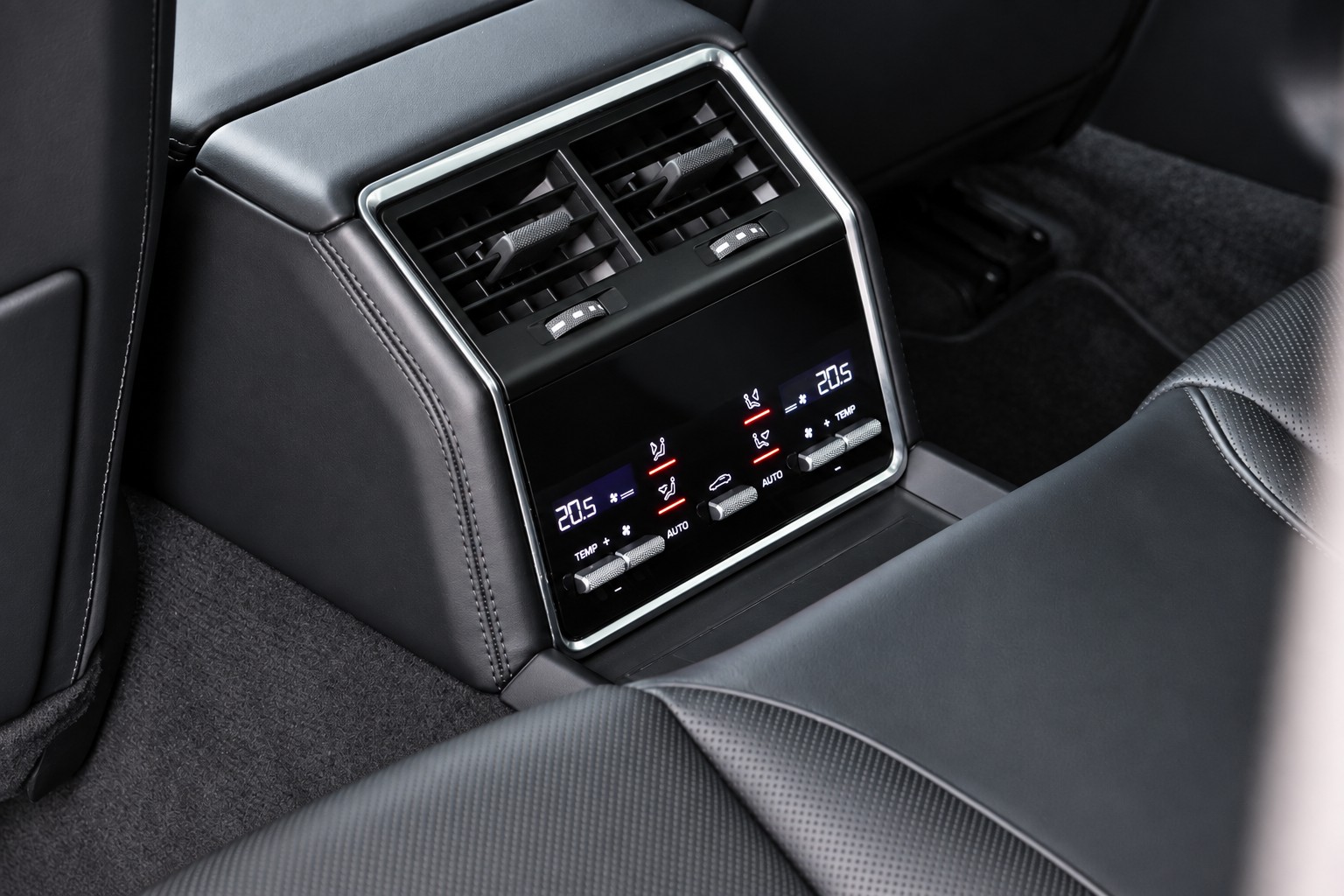 PORSCHE Panamera 4 E-Hybrid Sport Turismo PDK Kreide (CH) *Approved bis 2/2028*-image-13