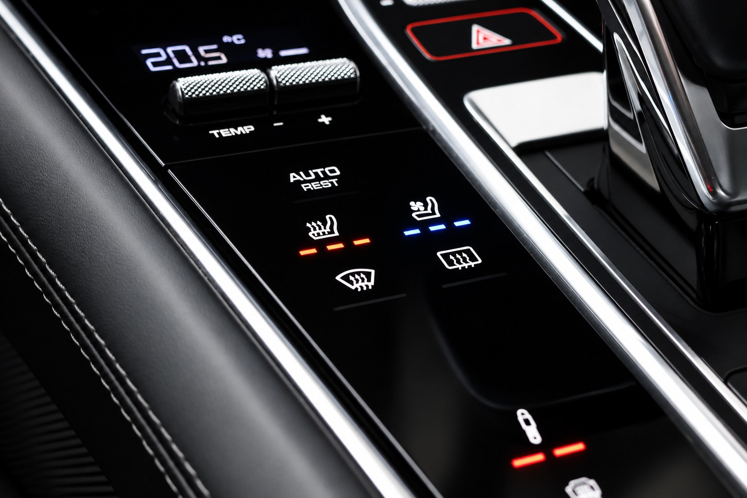 PORSCHE Panamera 4 E-Hybrid Sport Turismo PDK Kreide (CH) *Approved bis 2/2028*-image-33