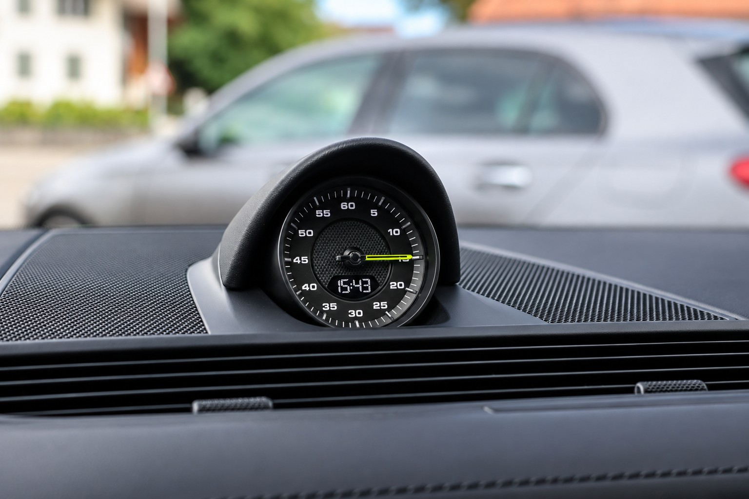 PORSCHE Panamera 4 E-Hybrid Sport Turismo PDK Kreide (CH) *Approved bis 2/2028*-image-31