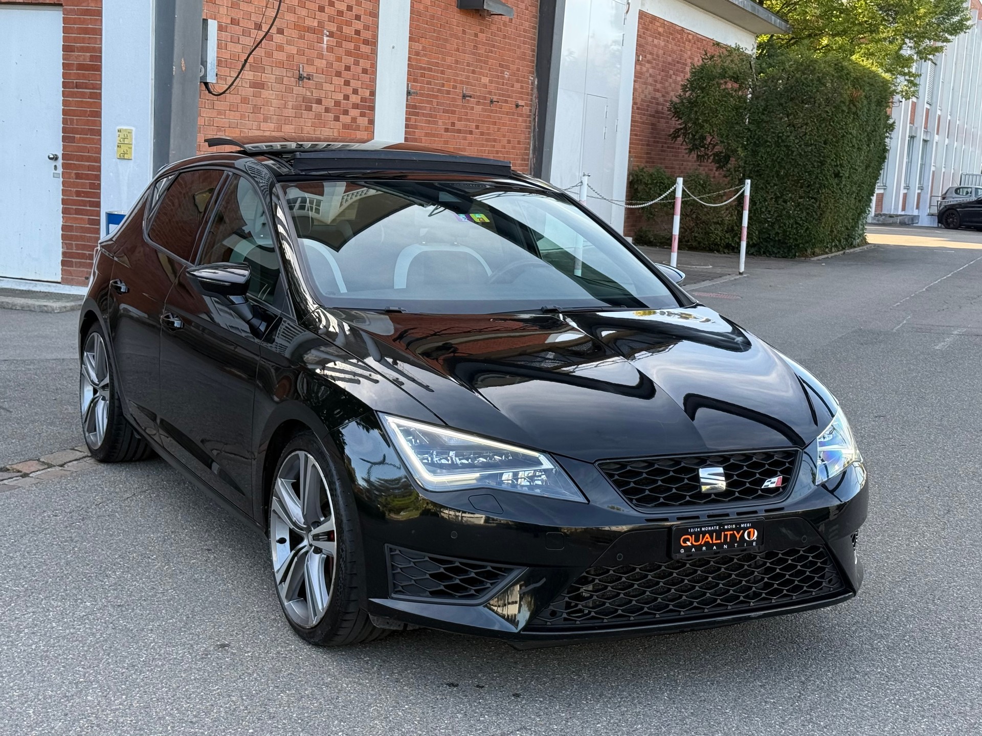 SEAT Leon ST 2.0 TSI Cupra 280 DSG-image-1