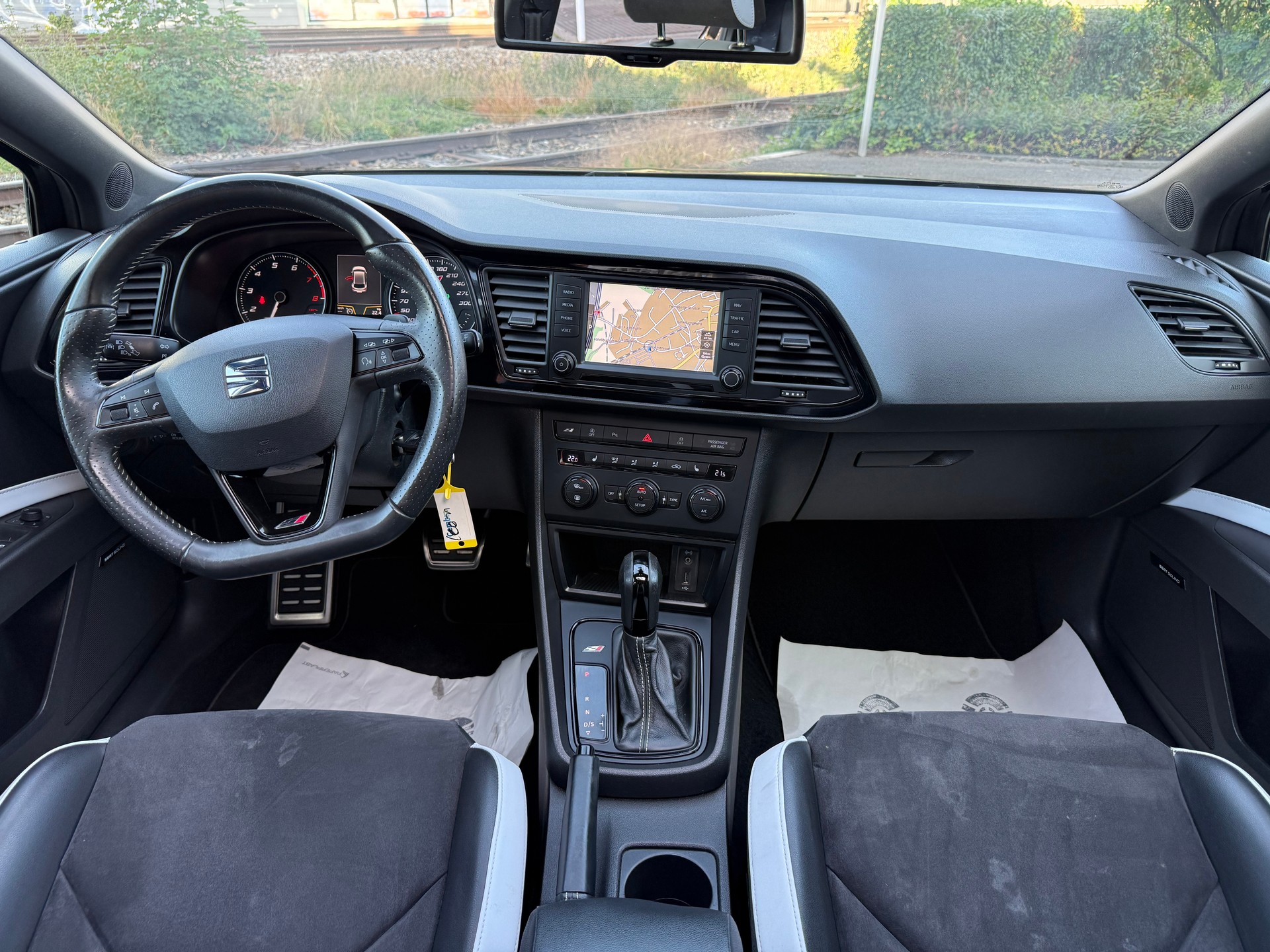 SEAT Leon ST 2.0 TSI Cupra 280 DSG-image-8
