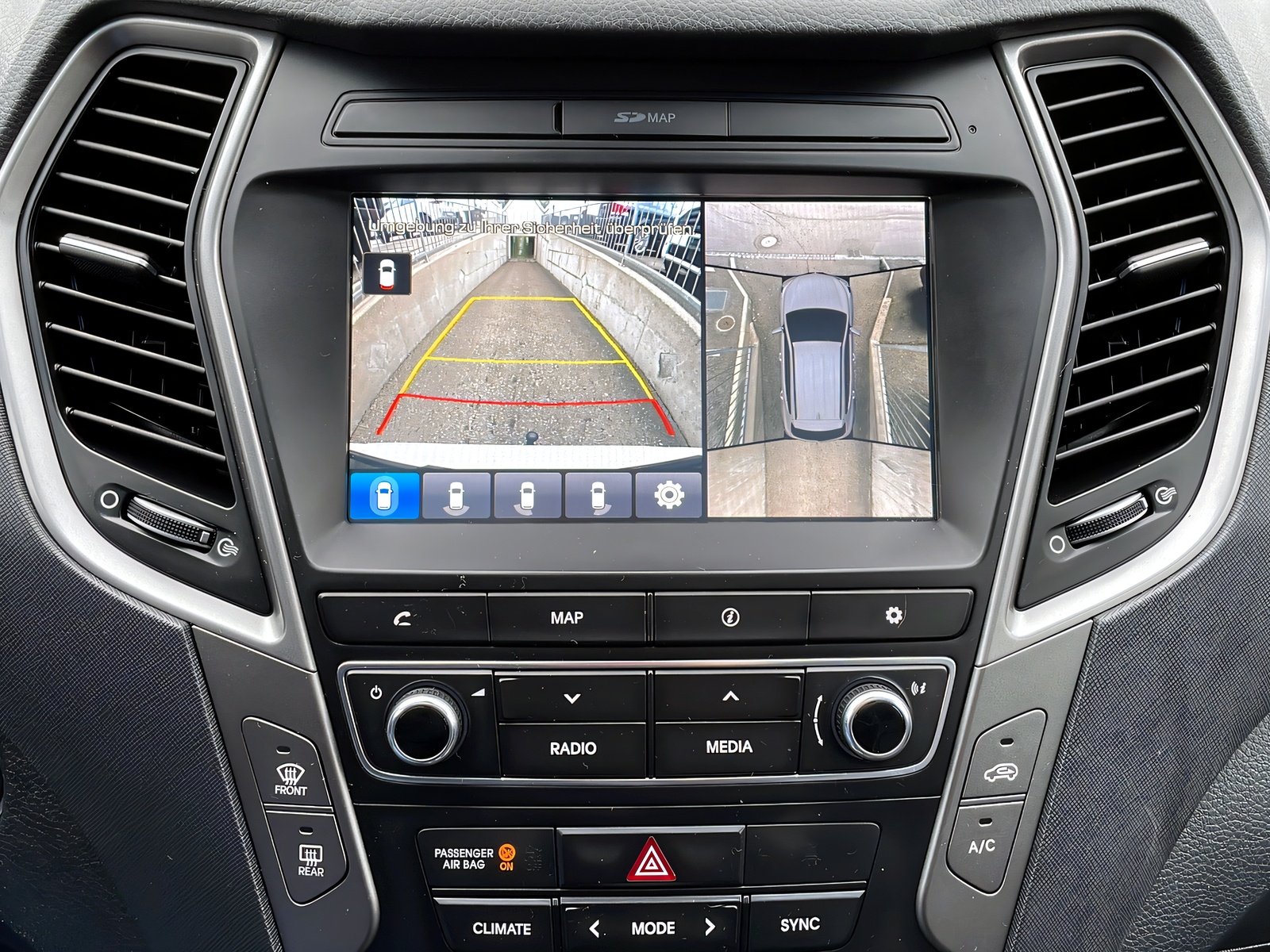 HYUNDAI Santa Fe 2.2 CRDi Premium 4WD-image-15