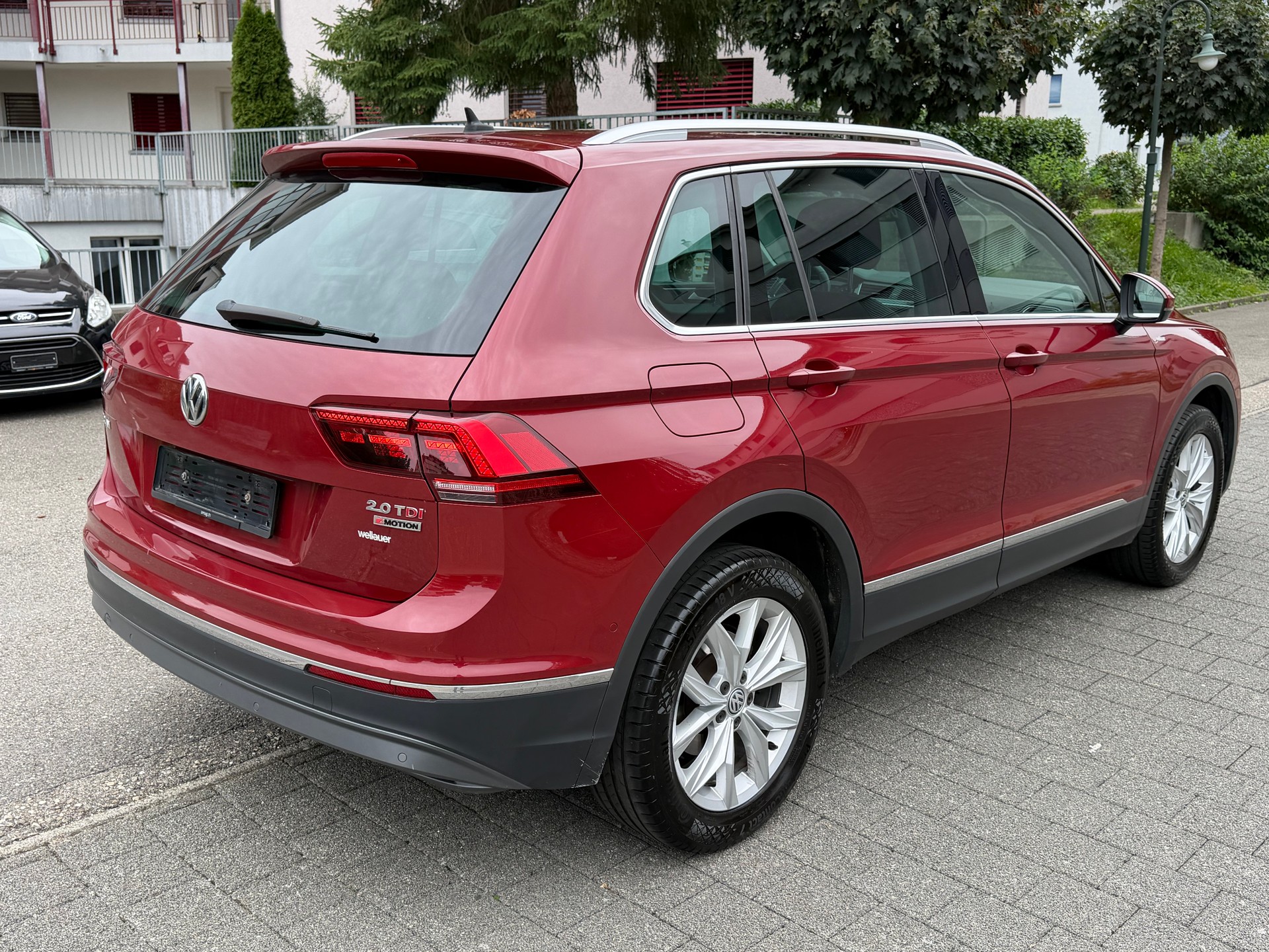 VW Tiguan 2.0 TDI SCR Highline 4Motion DSG-image-5