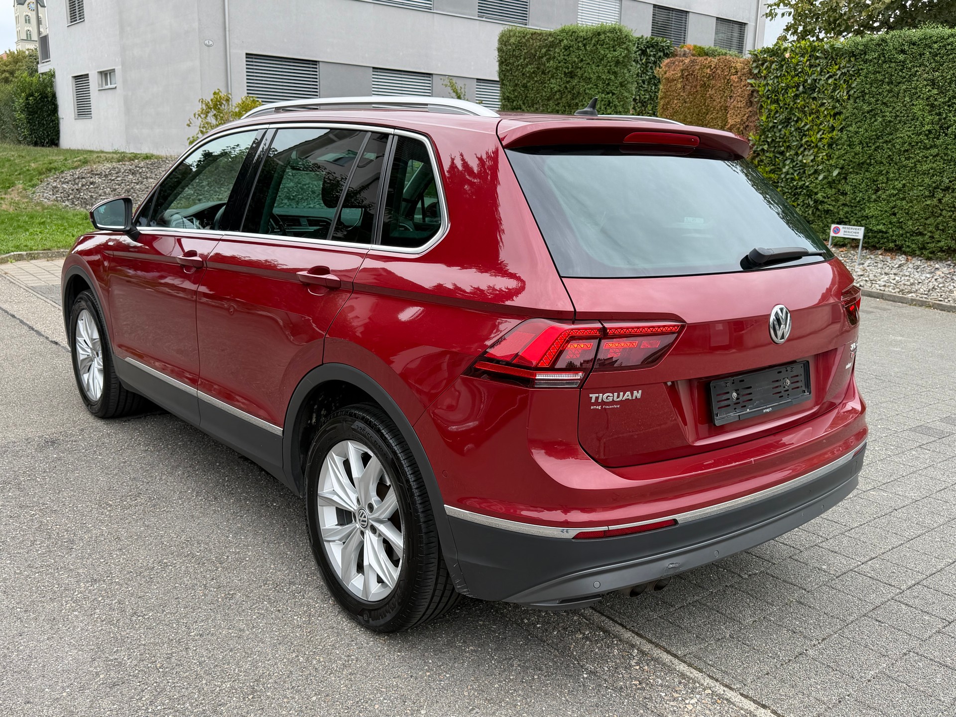 VW Tiguan 2.0 TDI SCR Highline 4Motion DSG-image-1