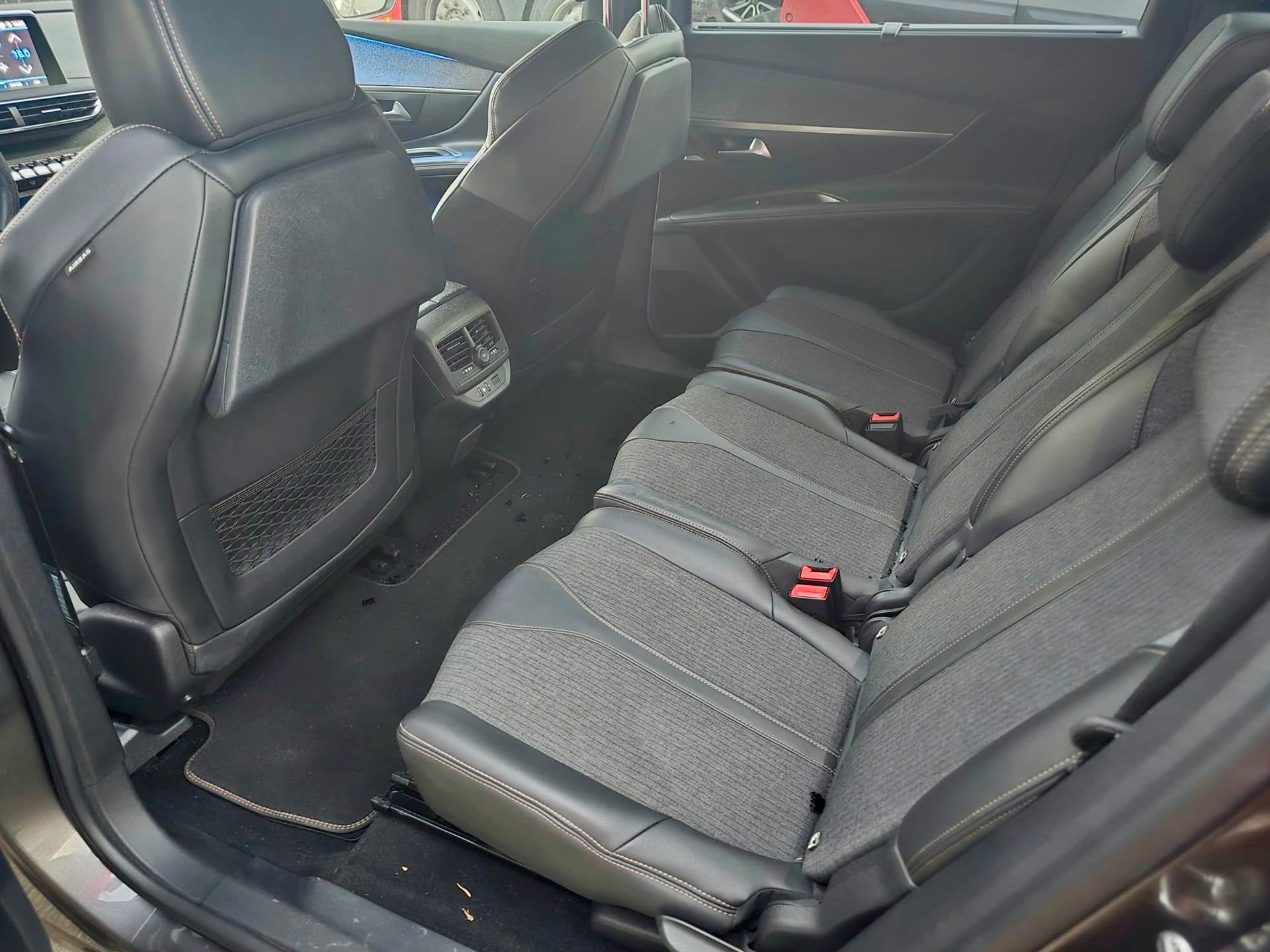 PEUGEOT 5008 1.6Pure Tech GT Line EAT8-image-12