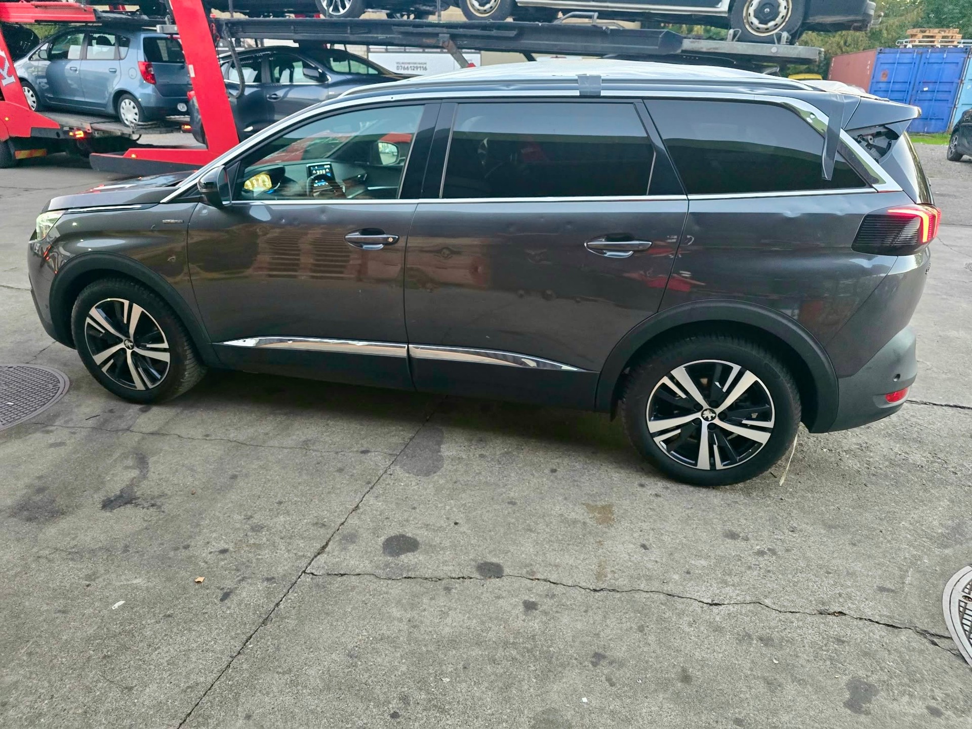 PEUGEOT 5008 1.6Pure Tech GT Line EAT8-image-4