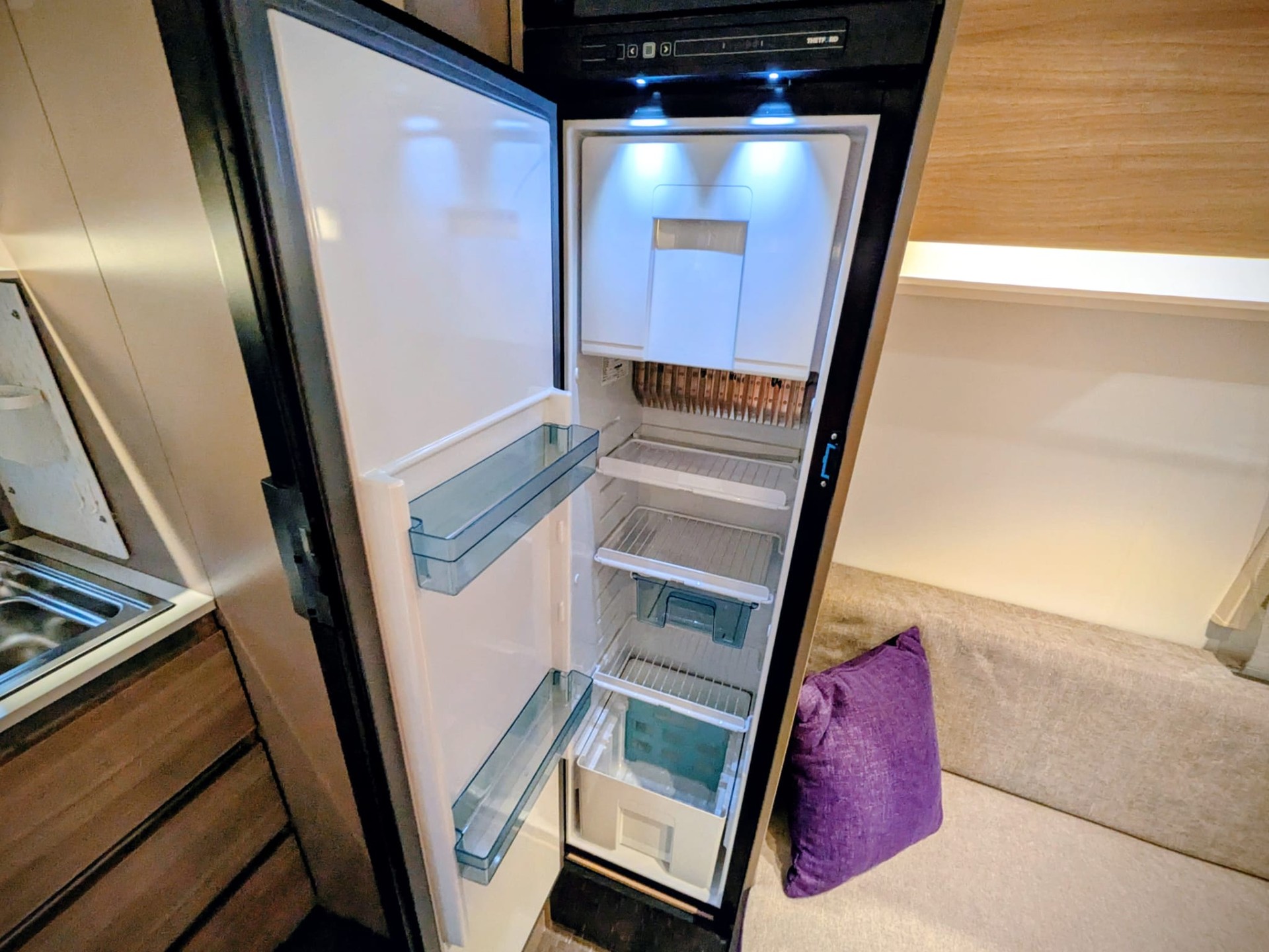 ADRIA Altea 362 XH 4 Four-image-13