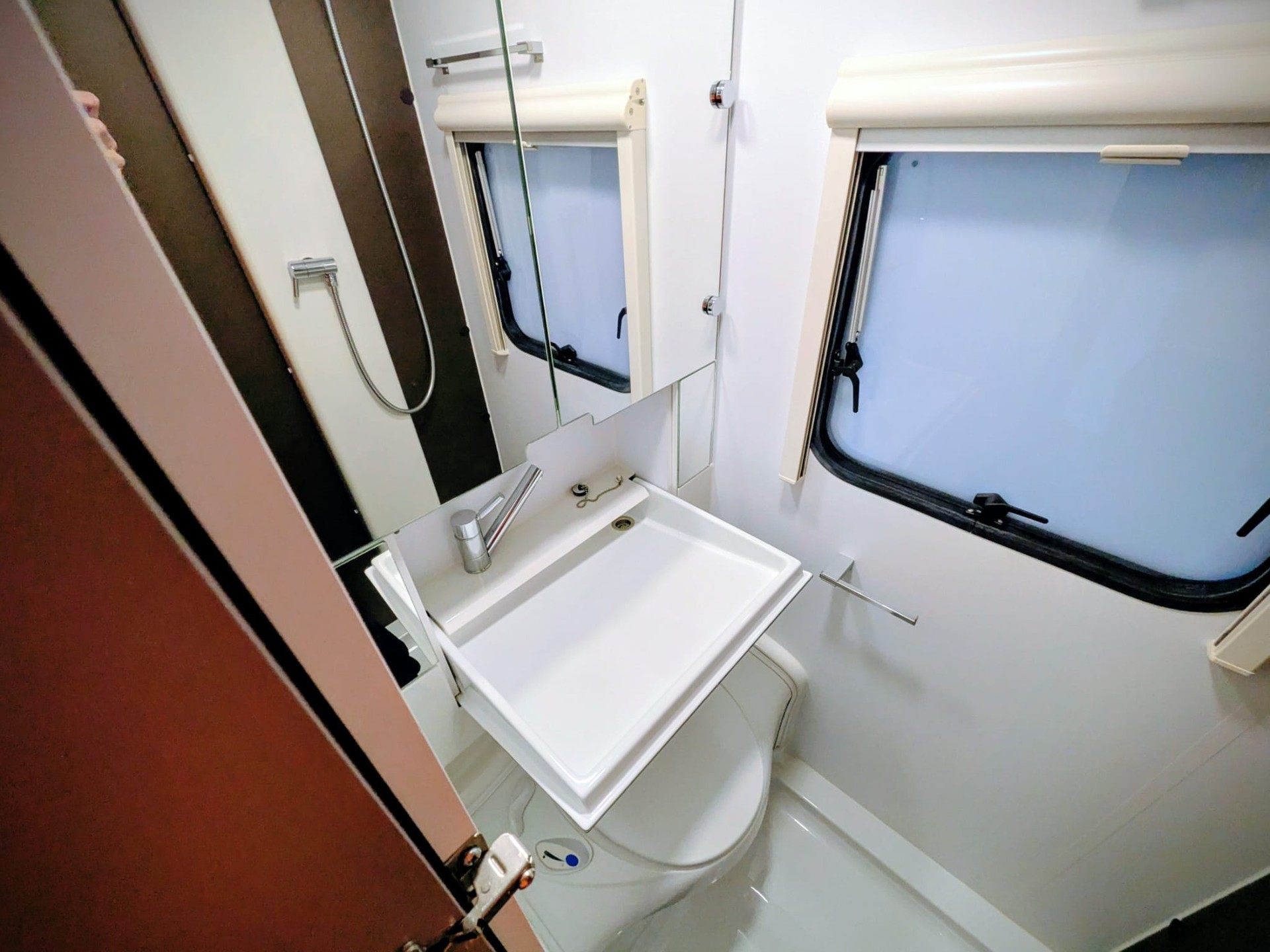 ADRIA Altea 362 XH 4 Four-image-19