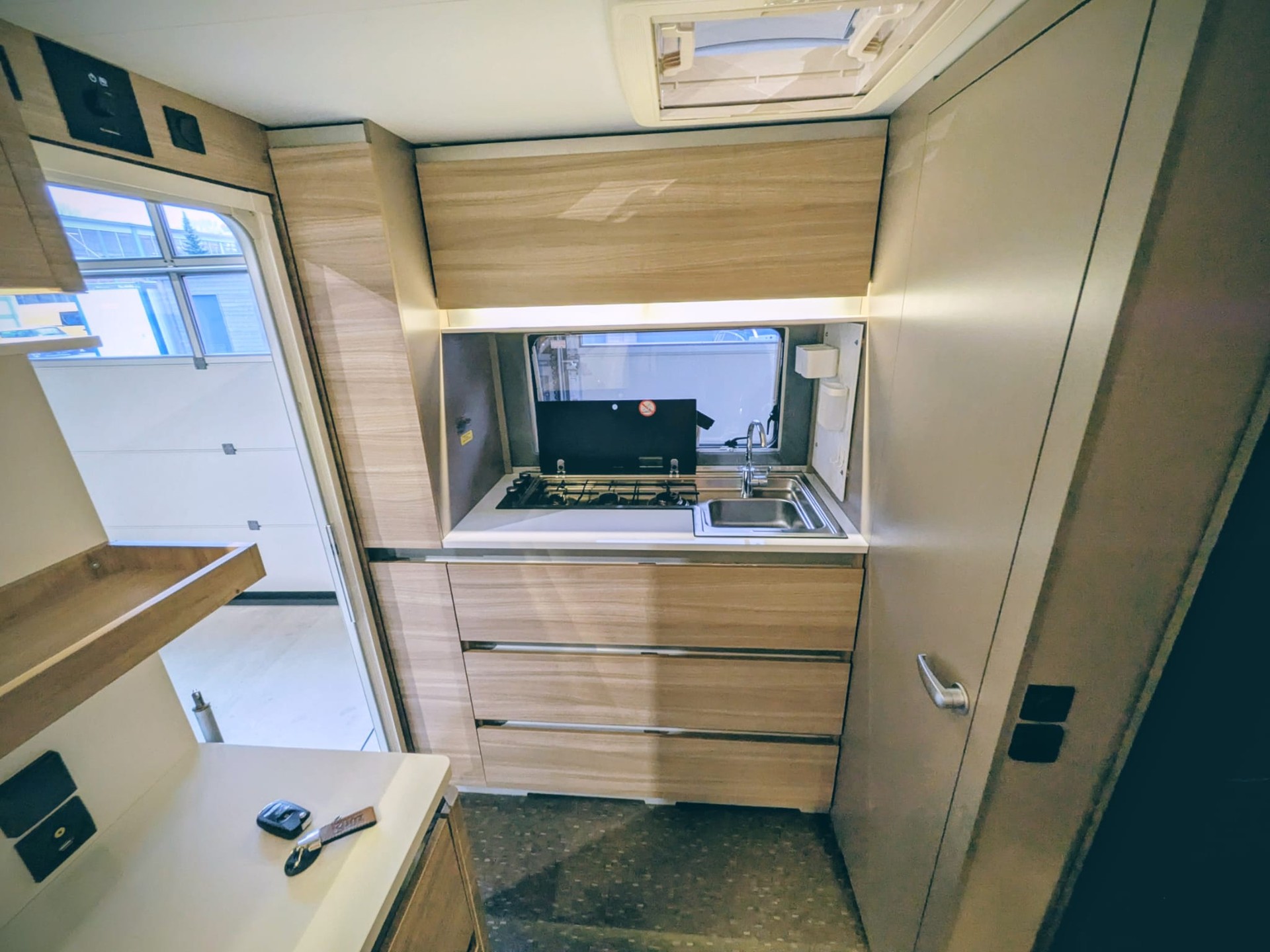 ADRIA Altea 362 XH 4 Four-image-21