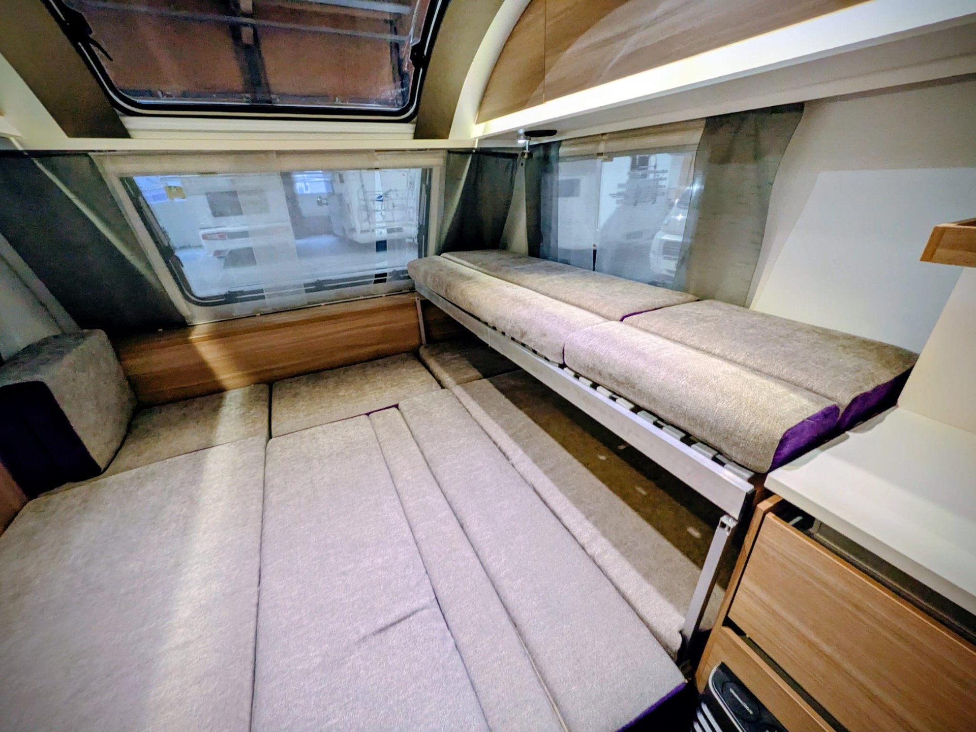 ADRIA Altea 362 XH 4 Four-image-10