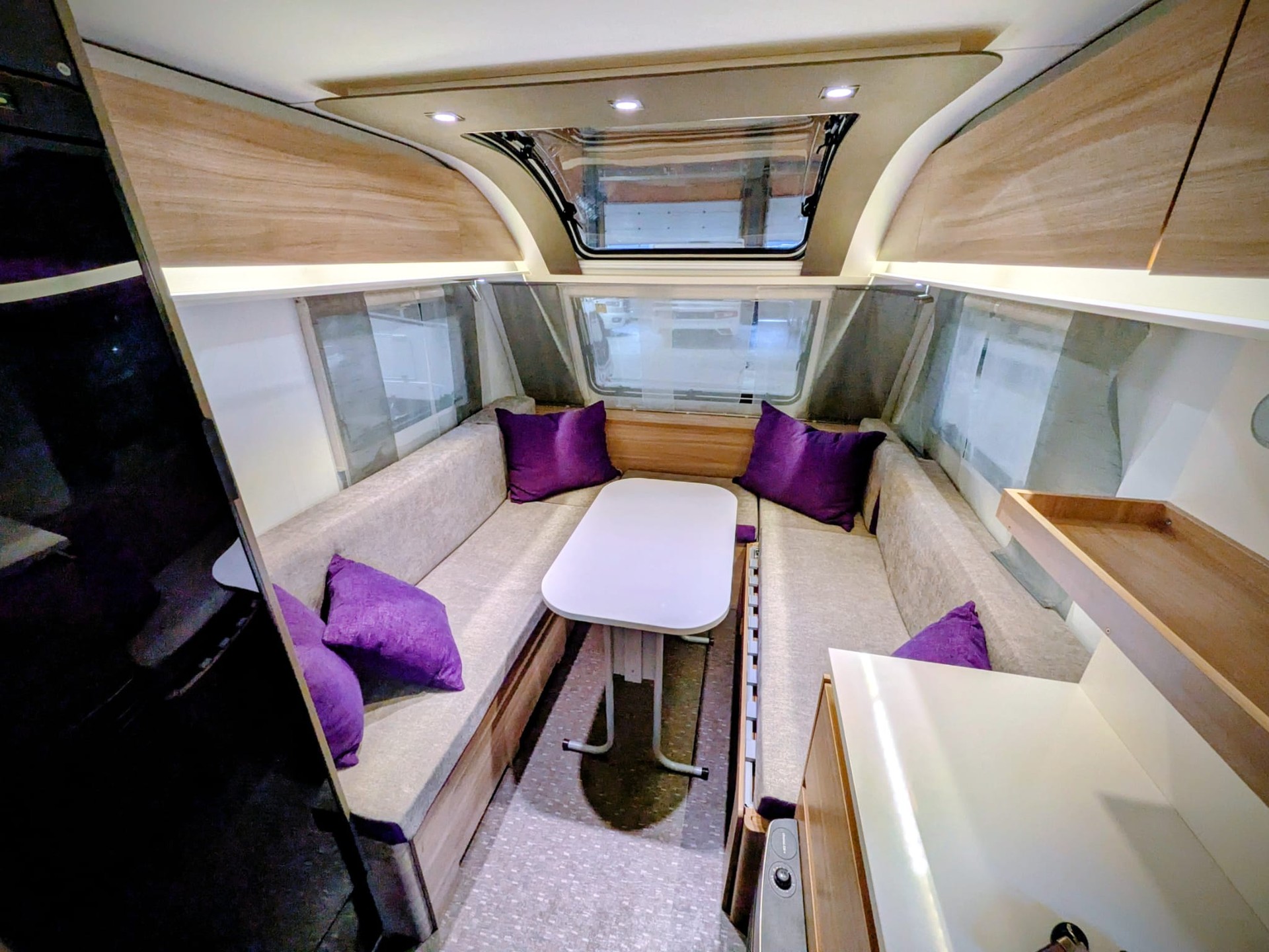 ADRIA Altea 362 XH 4 Four-image-16