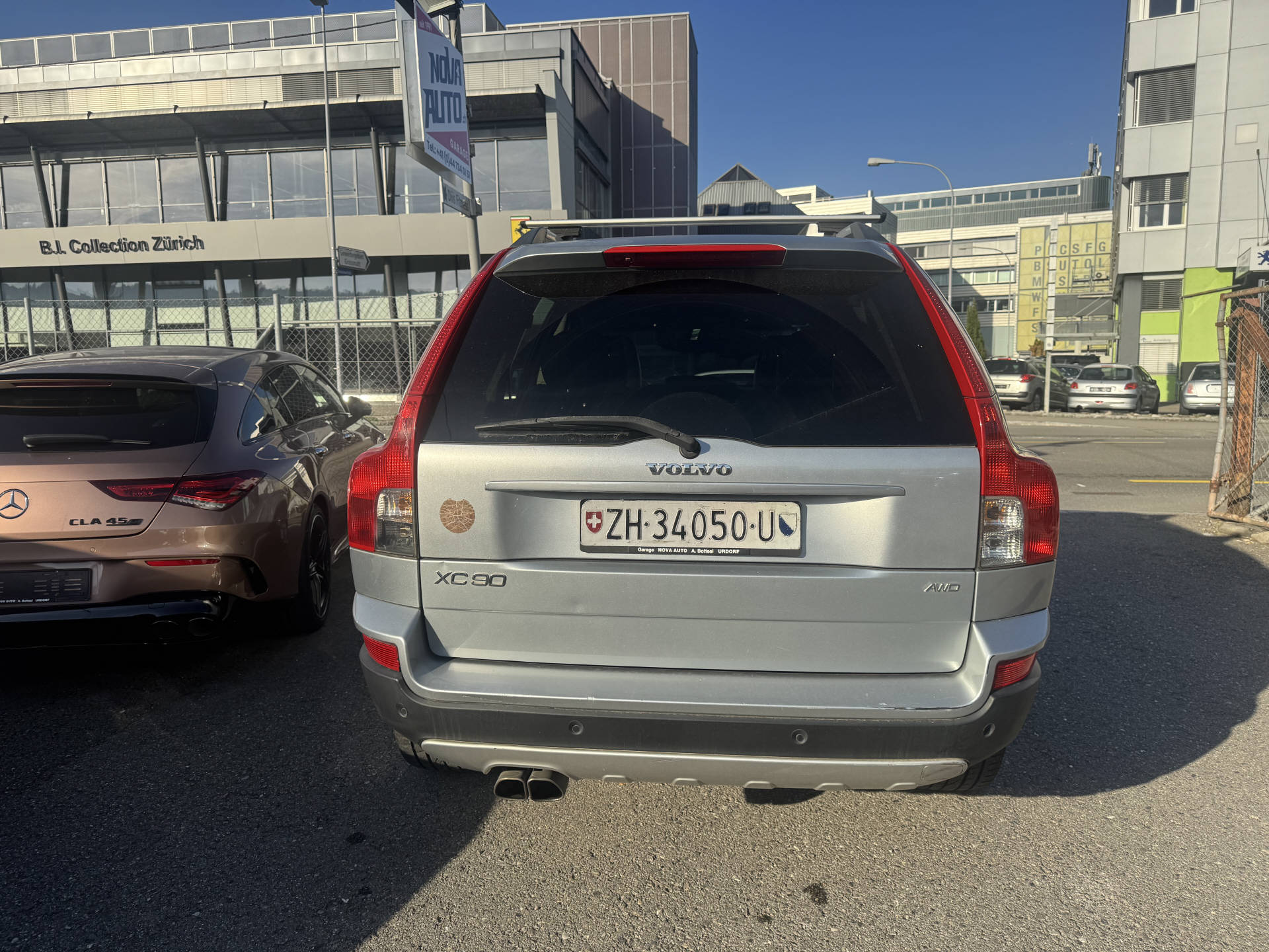 VOLVO XC90 2.4D5 Momentum 7P. AWD-image-4