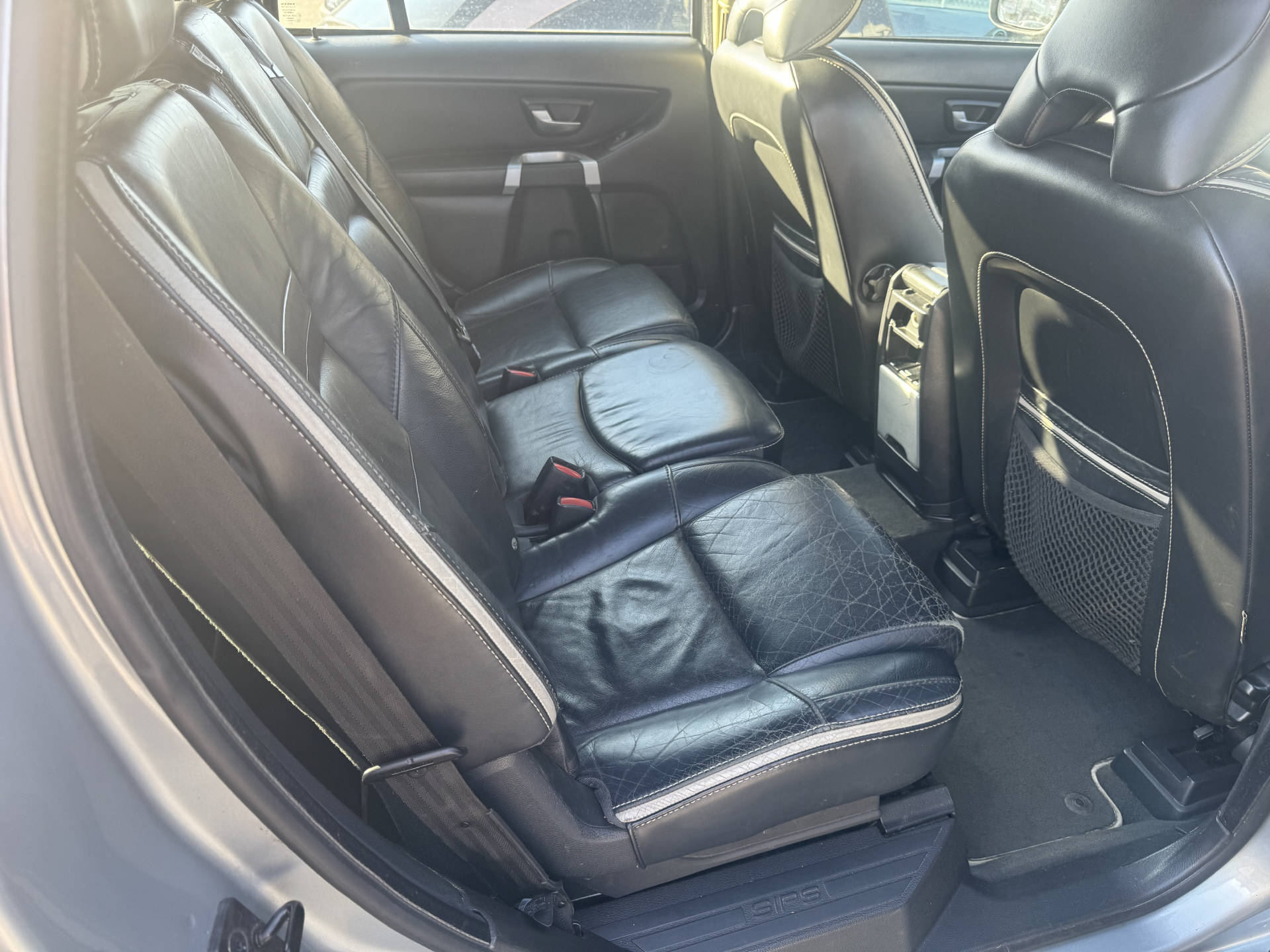 VOLVO XC90 2.4D5 Momentum 7P. AWD-image-11