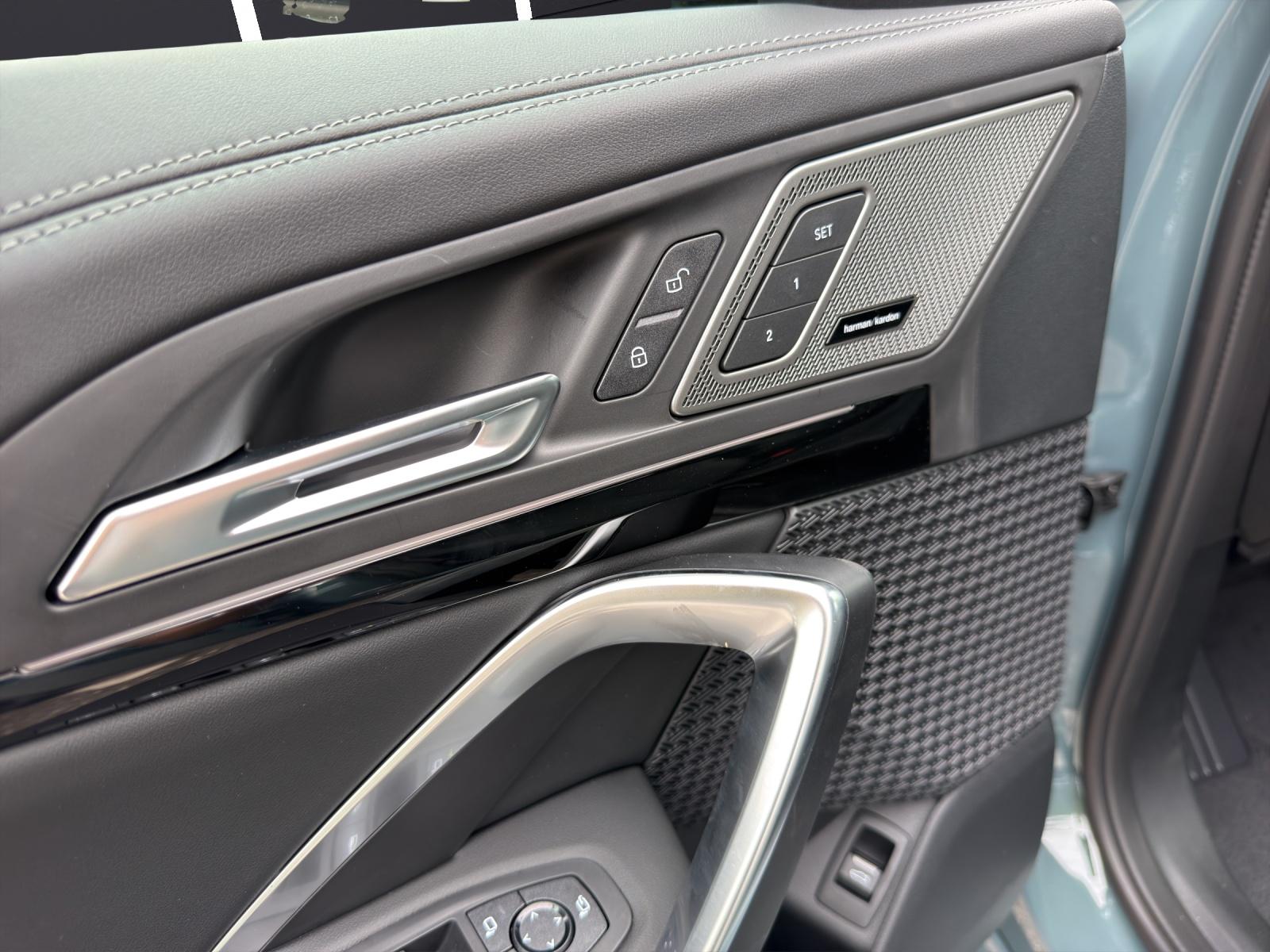 BMW iX1 U11 30 xDrive-image-7