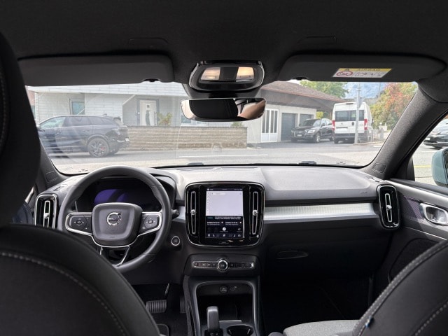 VOLVO XC40 2.0 B4 MH Momentum AWD-image-10