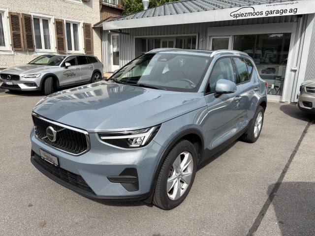 VOLVO XC40 2.0 B4 MH Momentum AWD-image-1