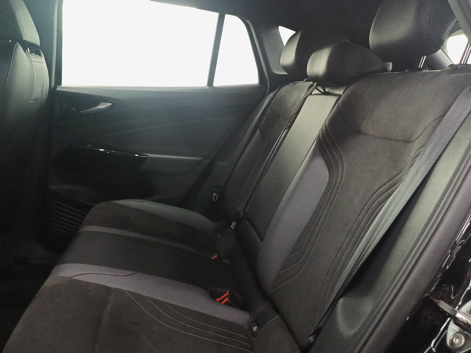 VW ID.4 Pro Performance 77 kWh-image-11