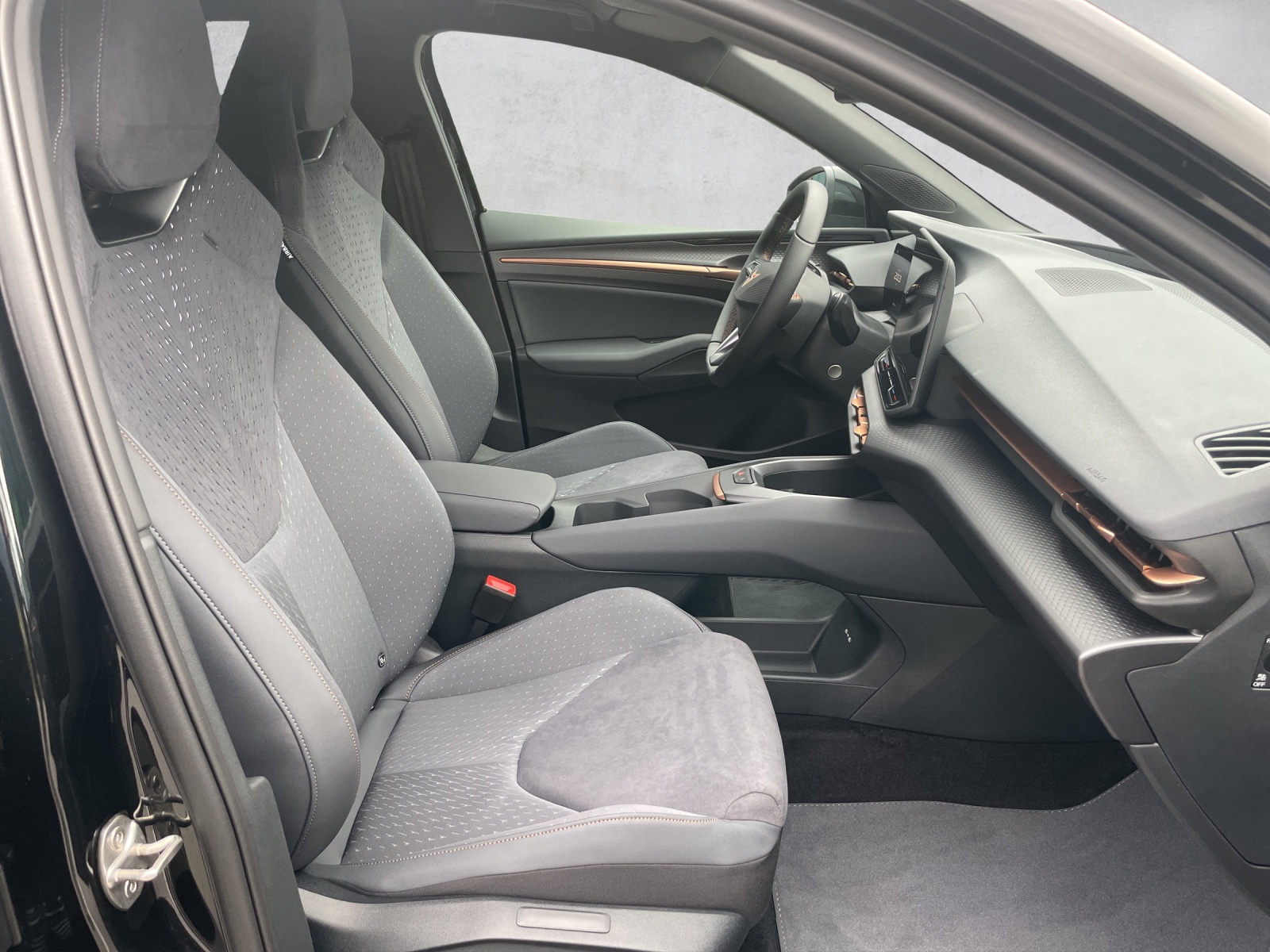 CUPRA Raval 37 kWh + Prime Edition-image-12