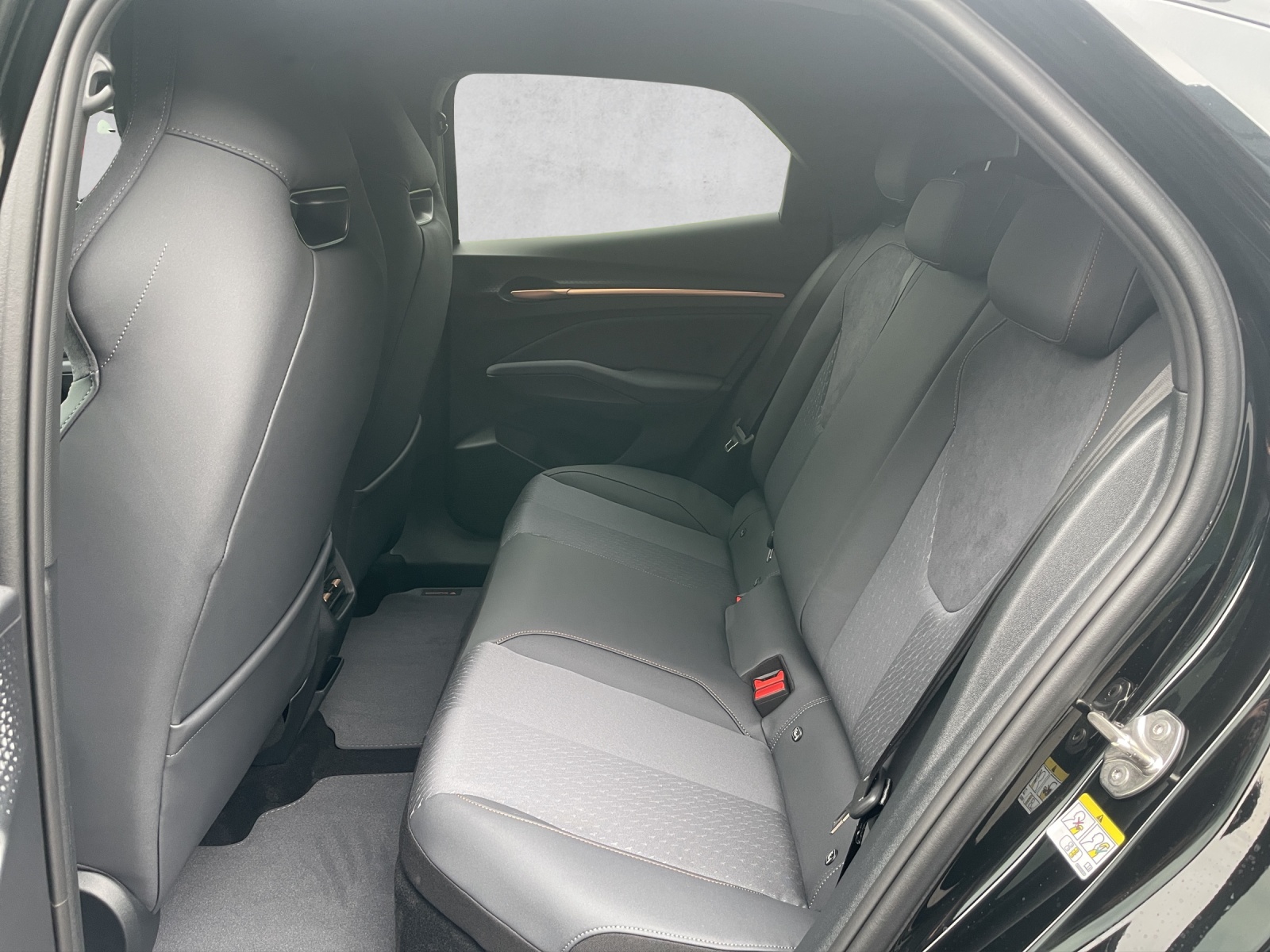 CUPRA Raval 37 kWh + Prime Edition-image-9