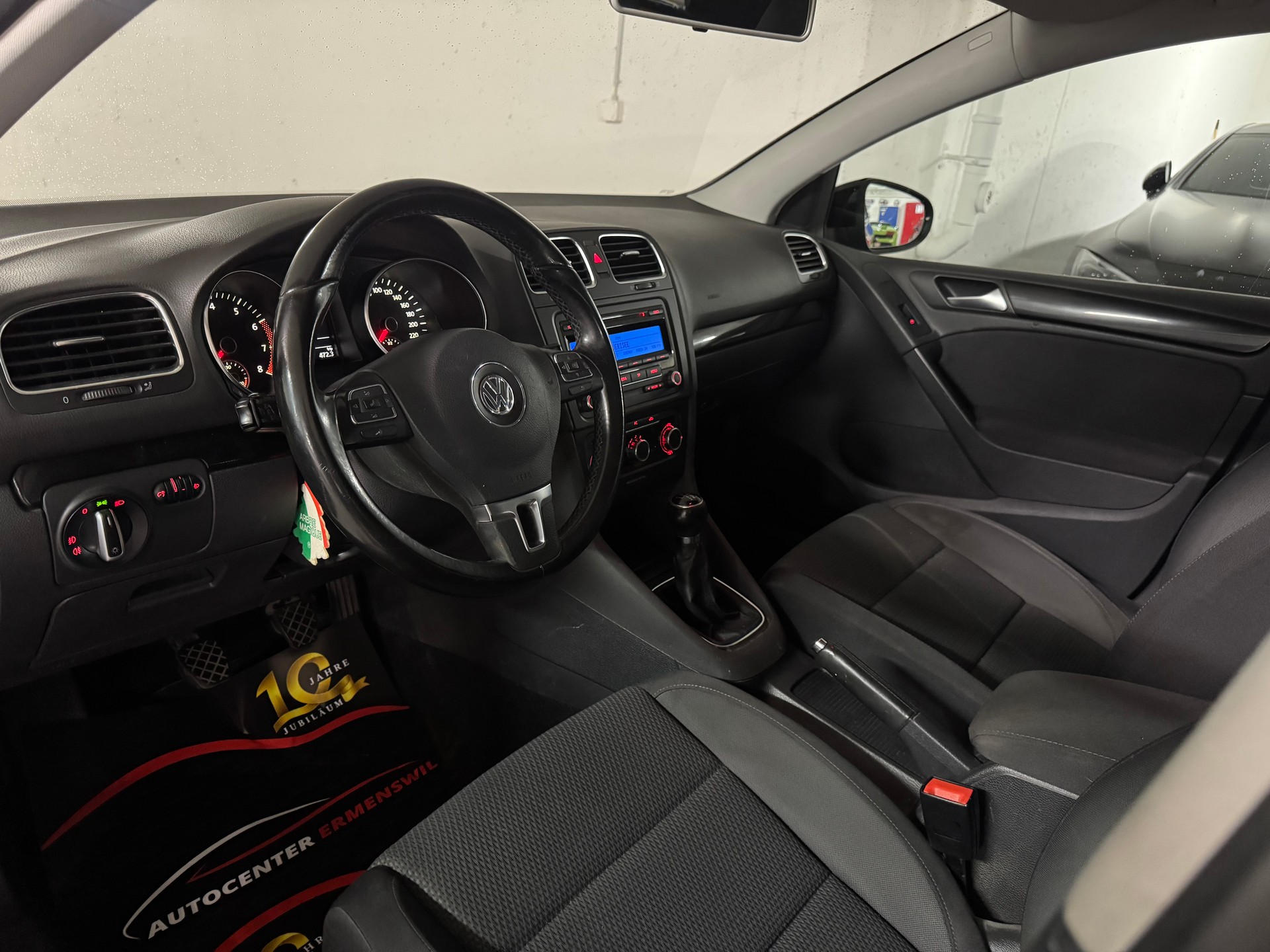 VW Golf 1.6 Comfortline CH-Fahrzeug-image-8