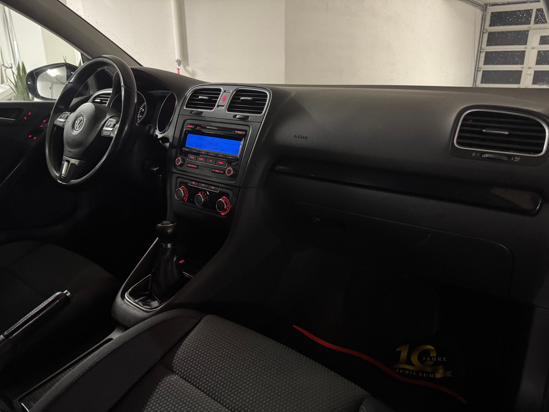 VW Golf 1.6 Comfortline CH-Fahrzeug-image-11