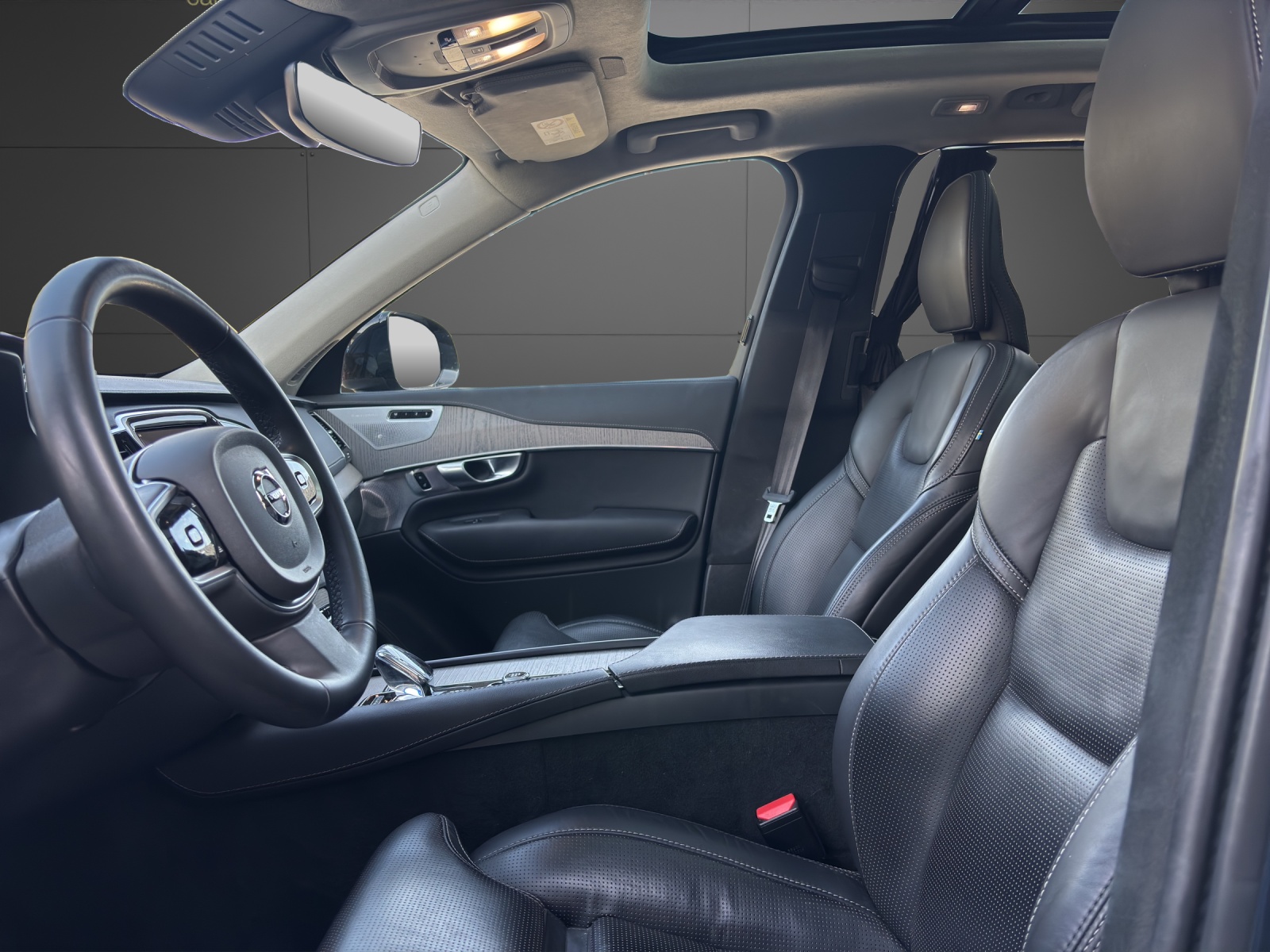 VOLVO XC90 T8 eAWD PluginHybrid Ultimate Dark Geartronic-image-2