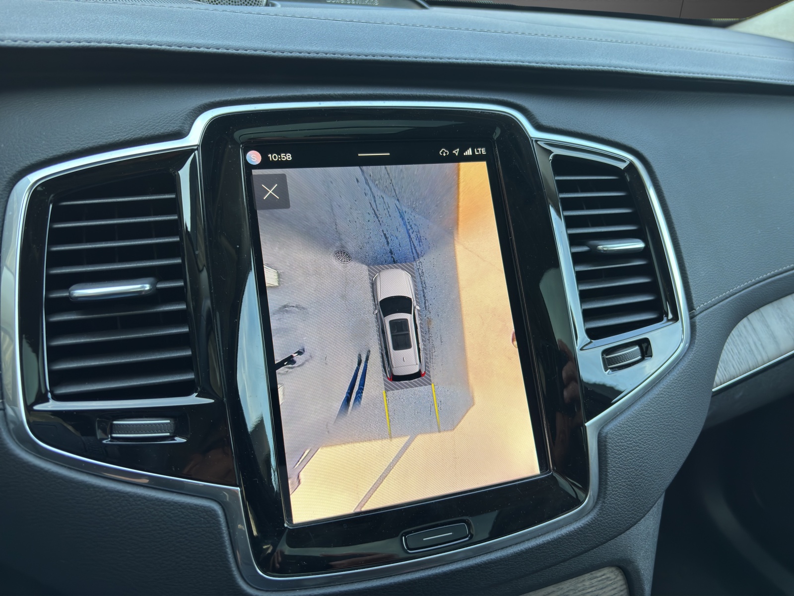 VOLVO XC90 T8 eAWD PluginHybrid Ultimate Dark Geartronic-image-9