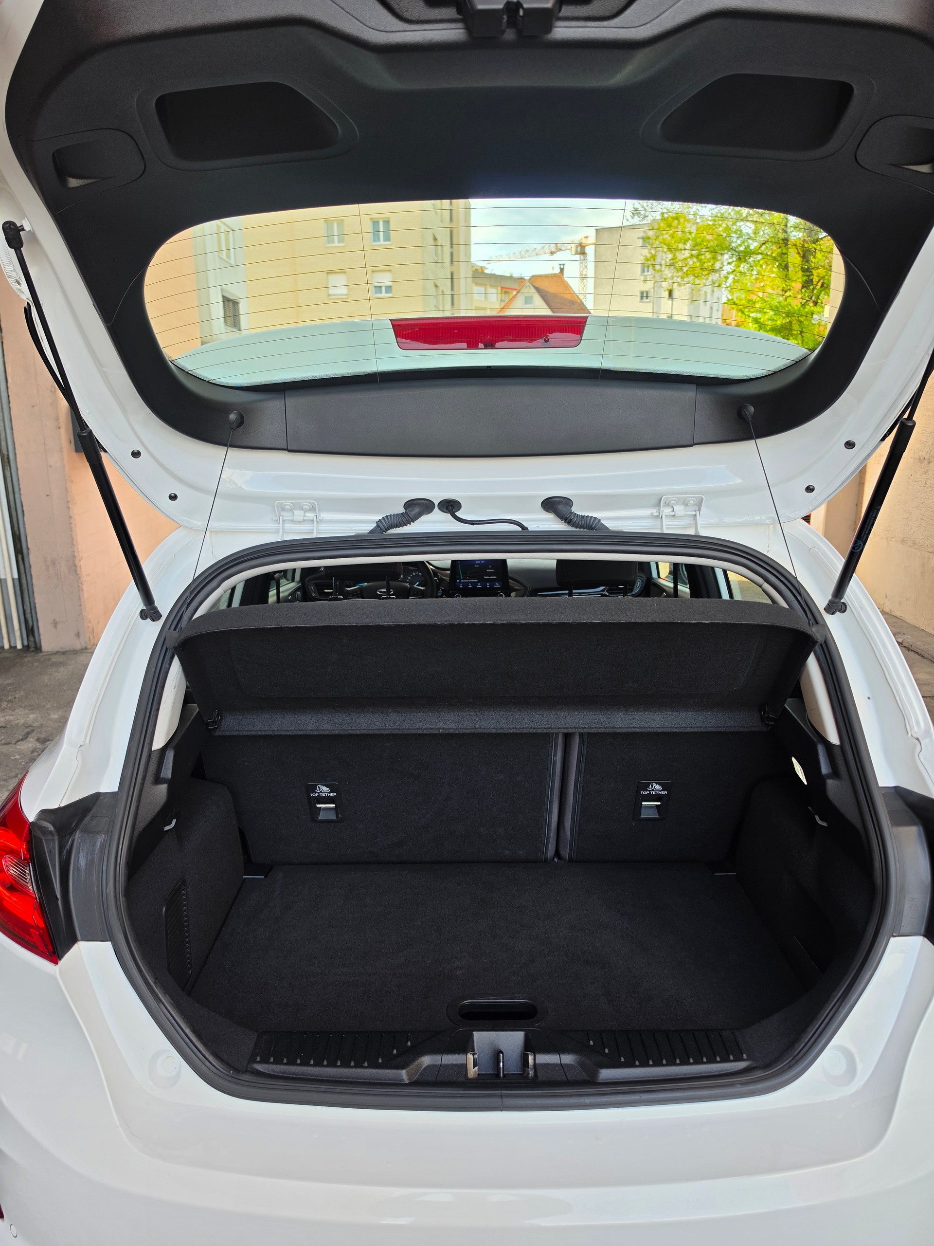 FORD Fiesta 1.0 SCTi Vignale Automat-image-9