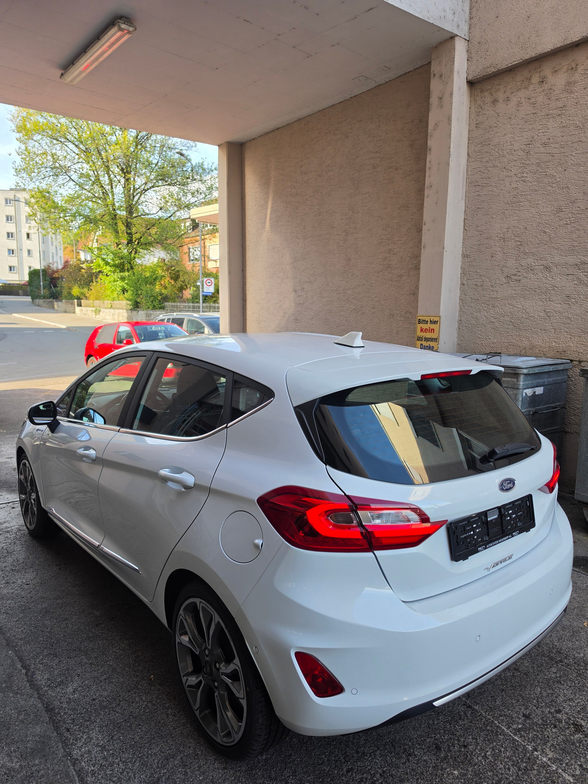 FORD Fiesta 1.0 SCTi Vignale Automat-image-5