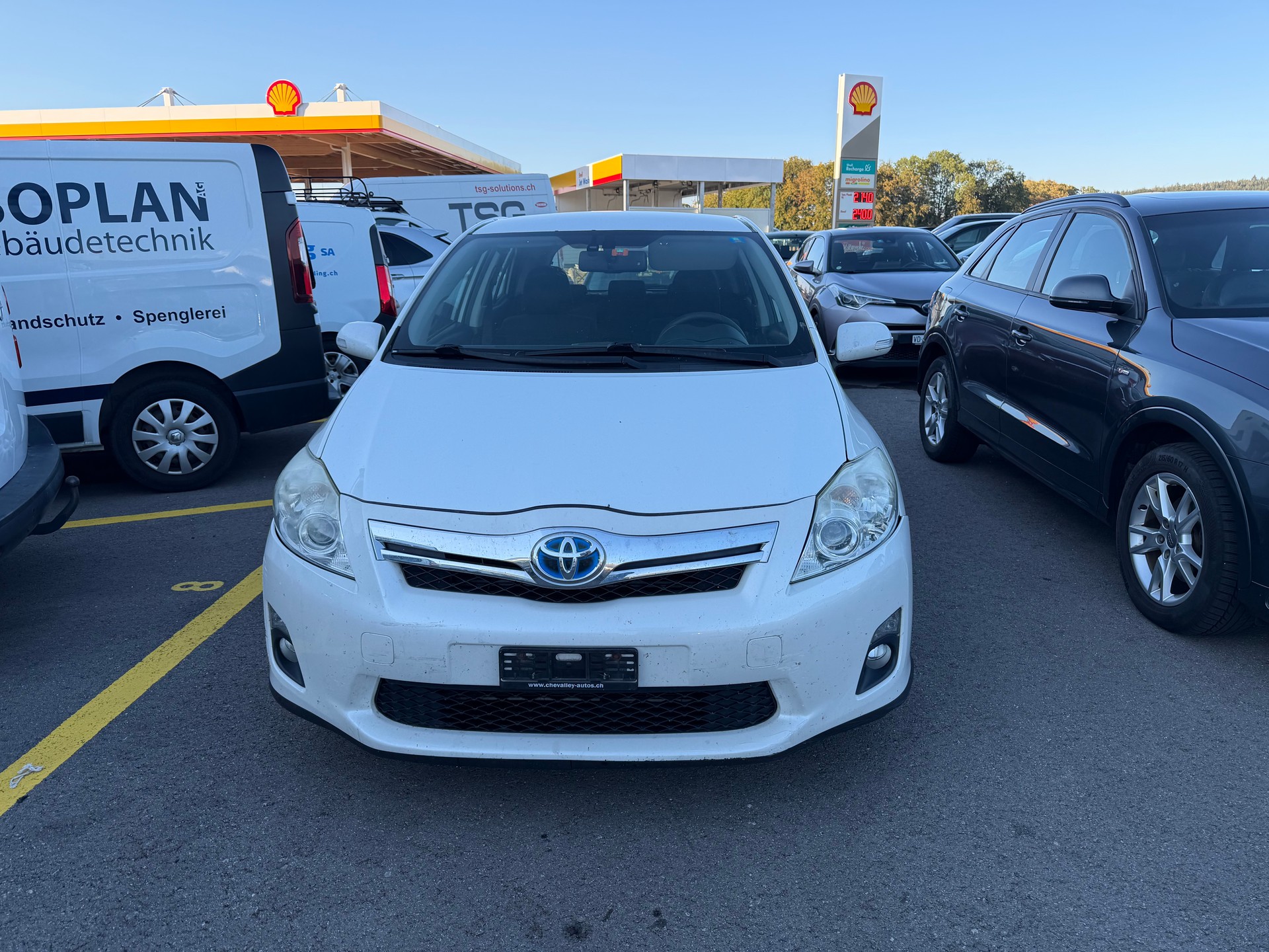 TOYOTA Auris 1.8 16V HSD Linea Sol Premium-image-1