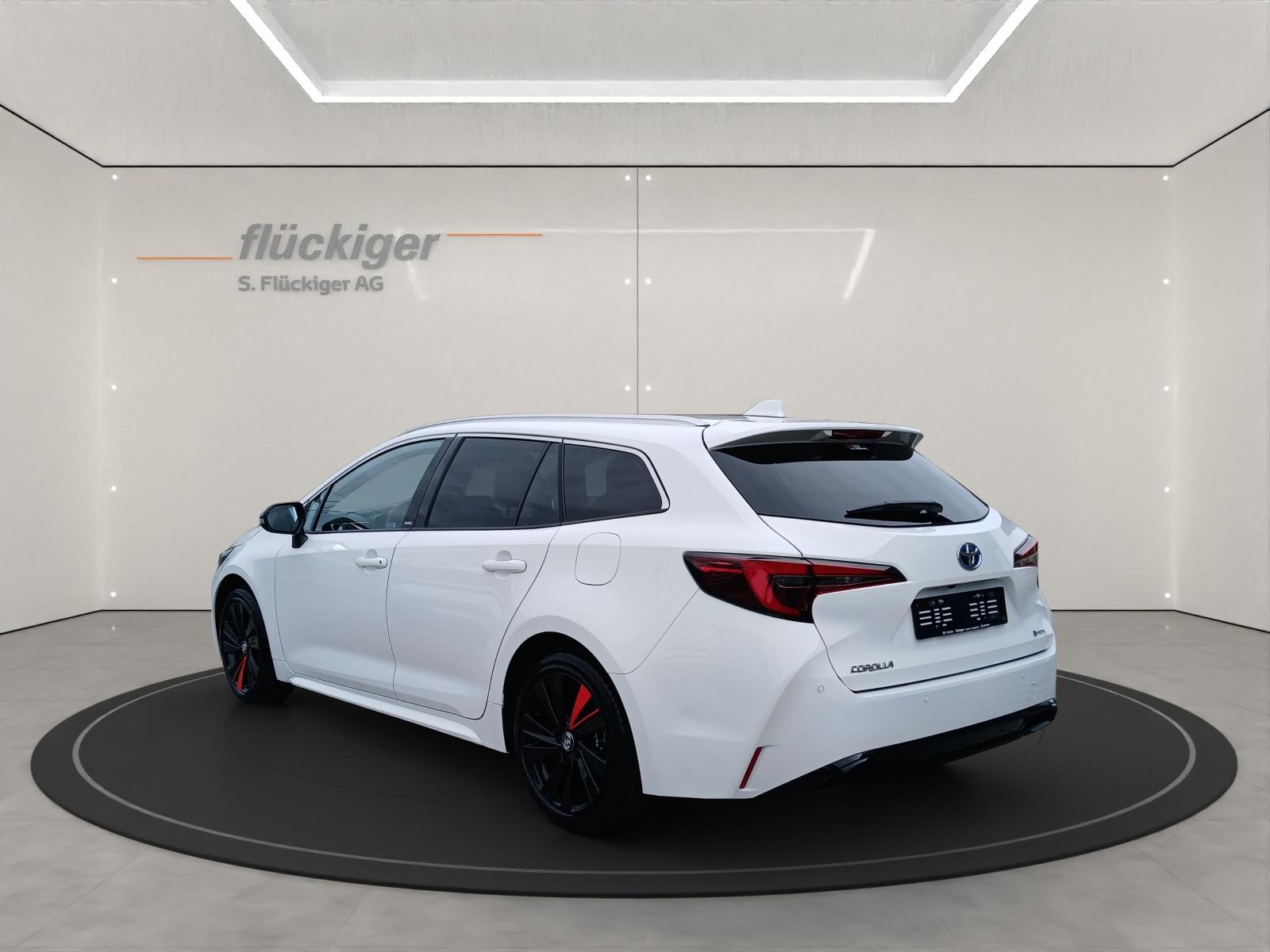 TOYOTA Corolla Touring Sports 2.0 HSD Swiss Edition-image-6