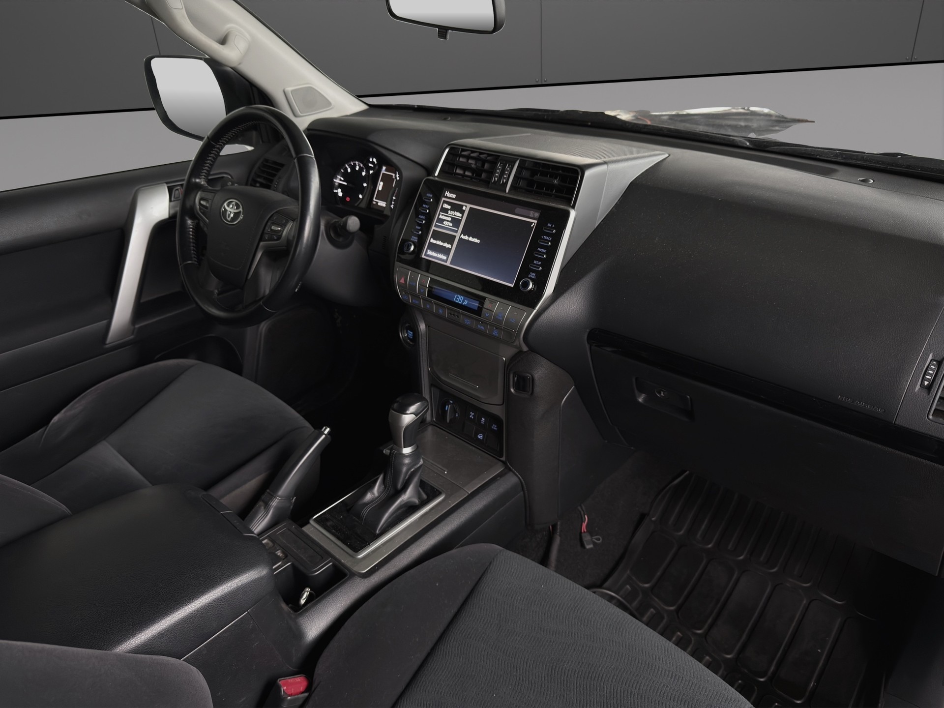 TOYOTA Land Cruiser 2.8TD Comfort Automatic-image-10