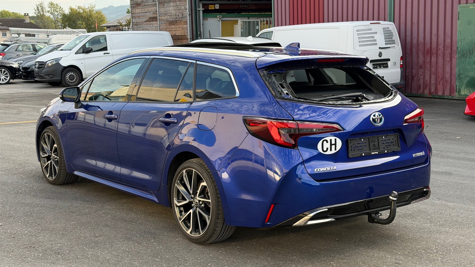 TOYOTA Corolla Touring Sports 2.0 HSD Premium e-CVT-image-6