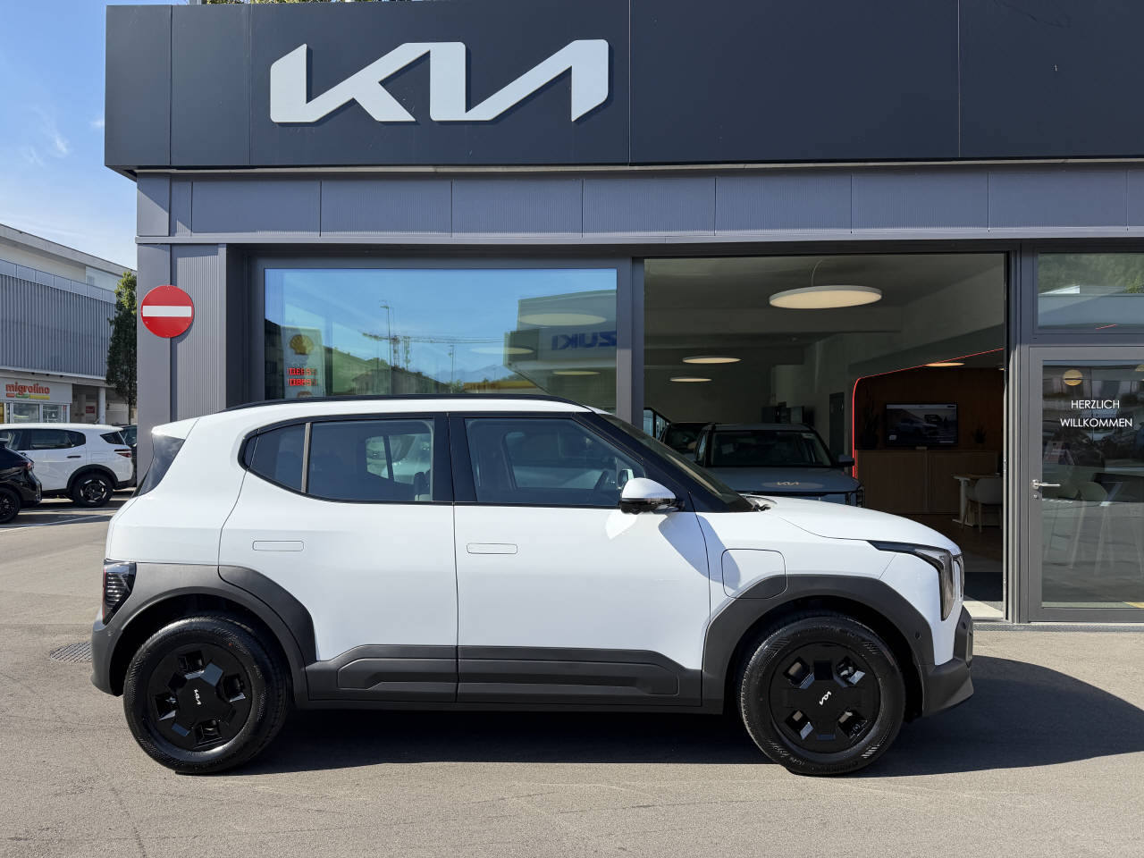 KIA EV2 42.2 kWh Earth 4P-image-1