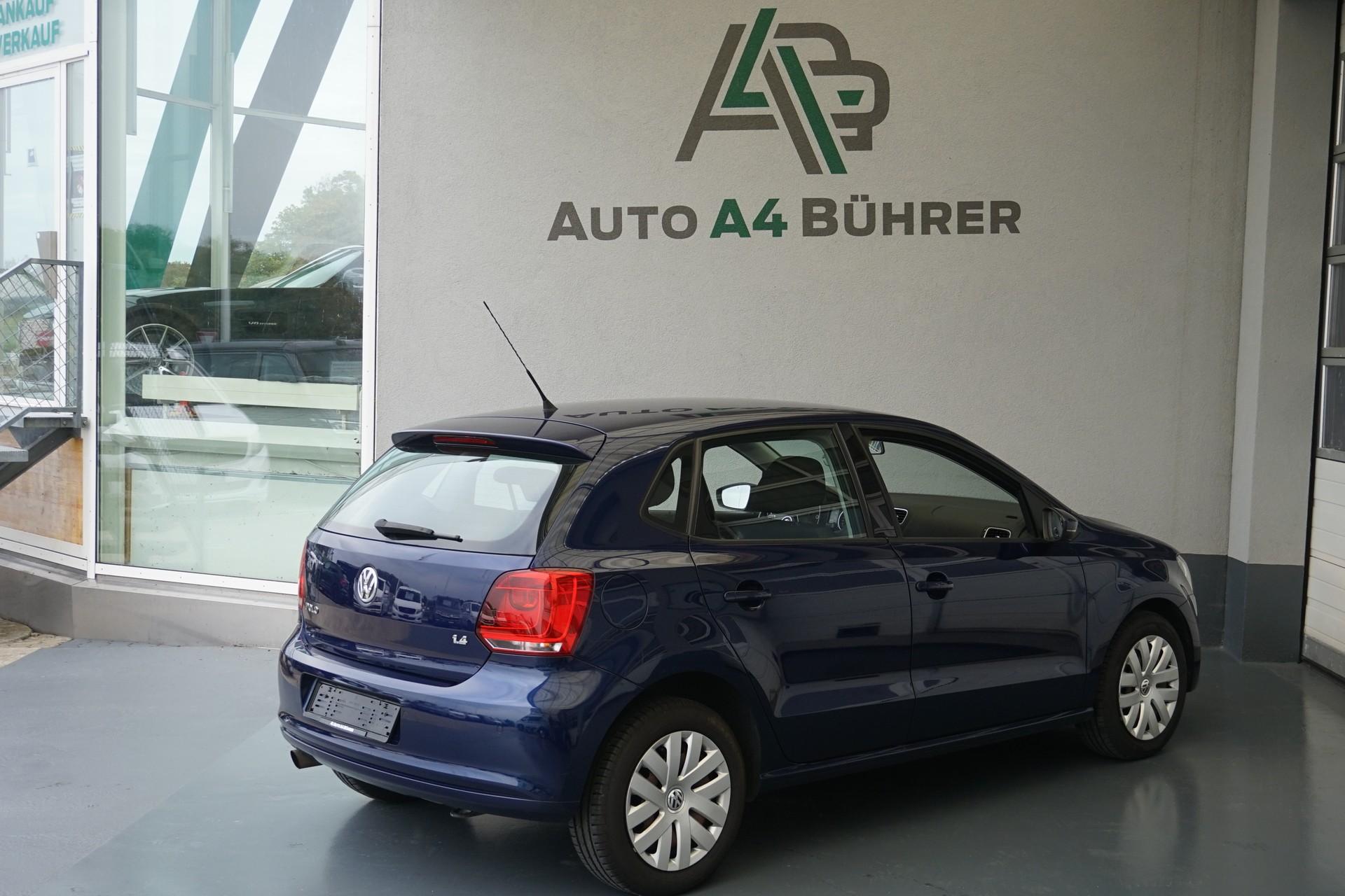 VW Polo 1.4 16V Comfort 5-Gang Handschaltung-image-6