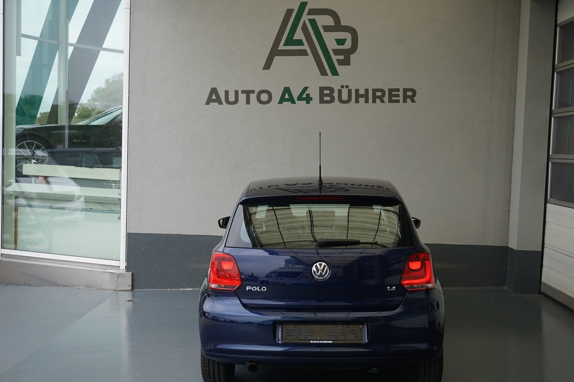 VW Polo 1.4 16V Comfort 5-Gang Handschaltung-image-8