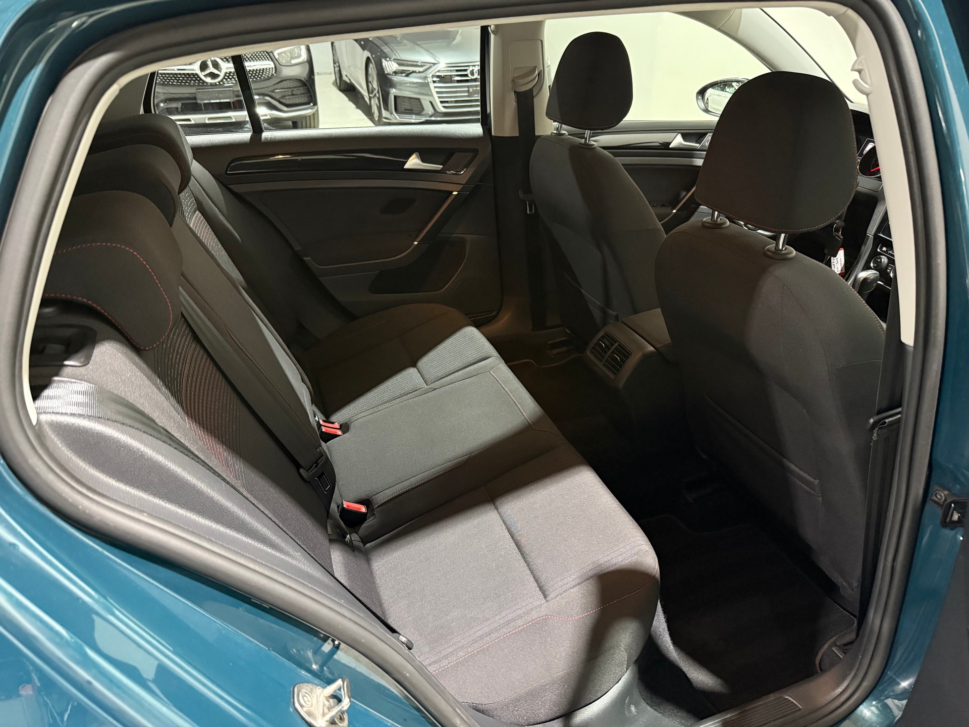 VW Golf 1.0 TSI Comfortline DSG CH Fahrzeug-image-14