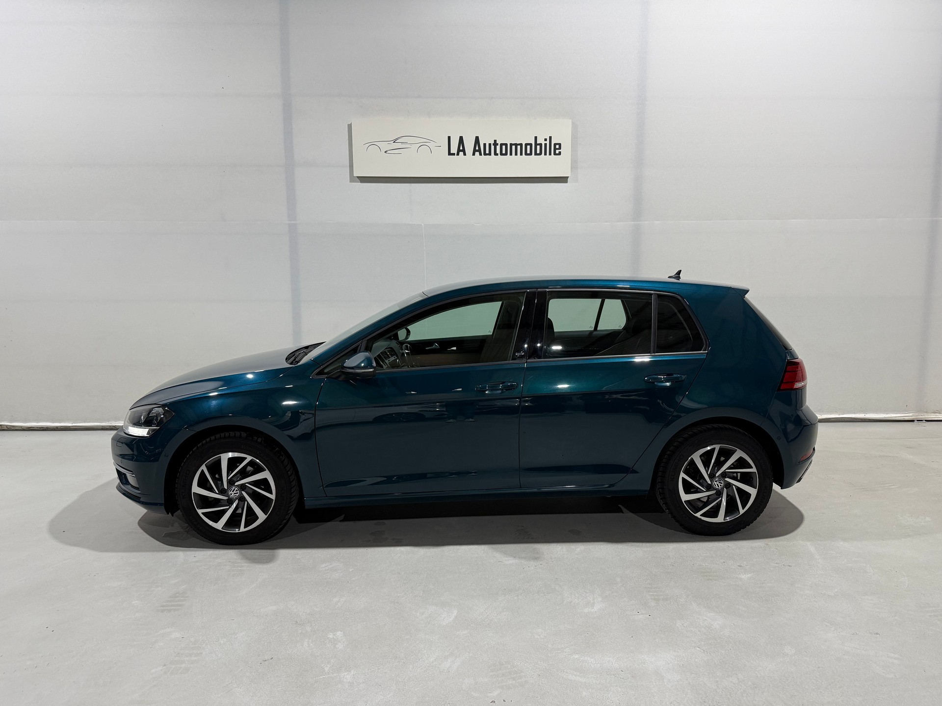VW Golf 1.0 TSI Comfortline DSG CH Fahrzeug-image-2