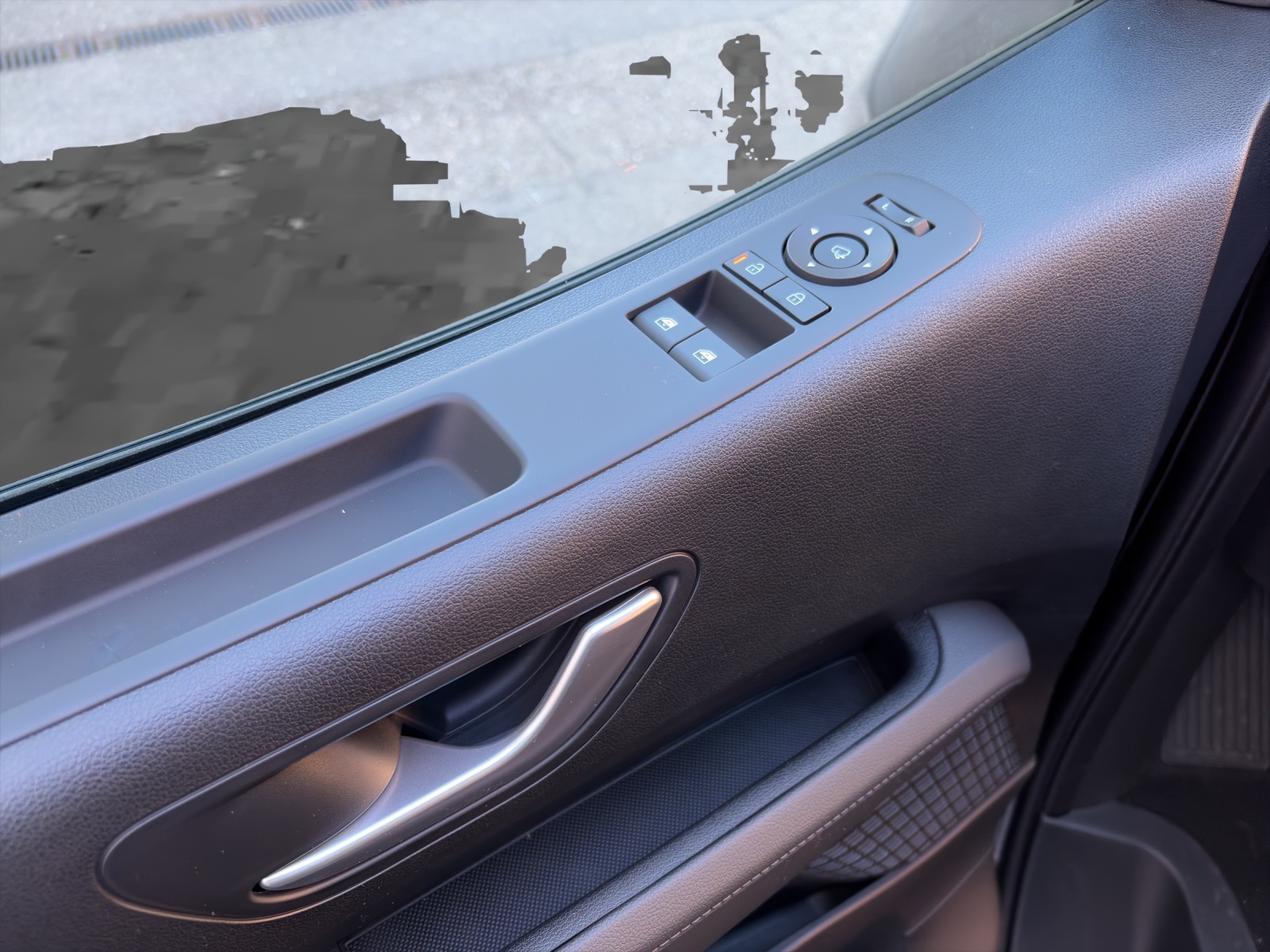 HYUNDAI Staria Wagon 84 kWh Vertex Sunroof-image-18